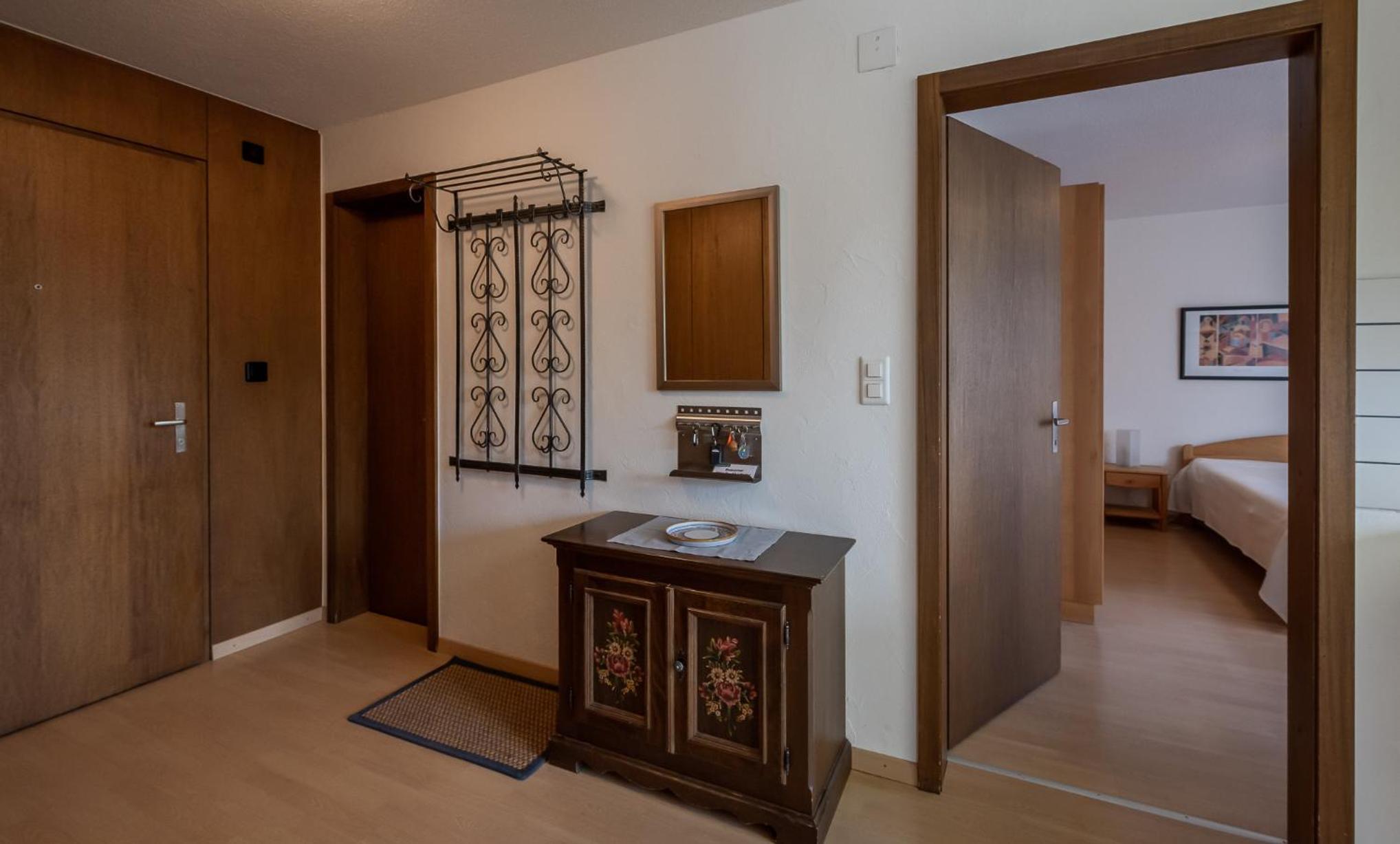 Putzprinz Gujan Ferienwohnung, Haus Surmir B / 16