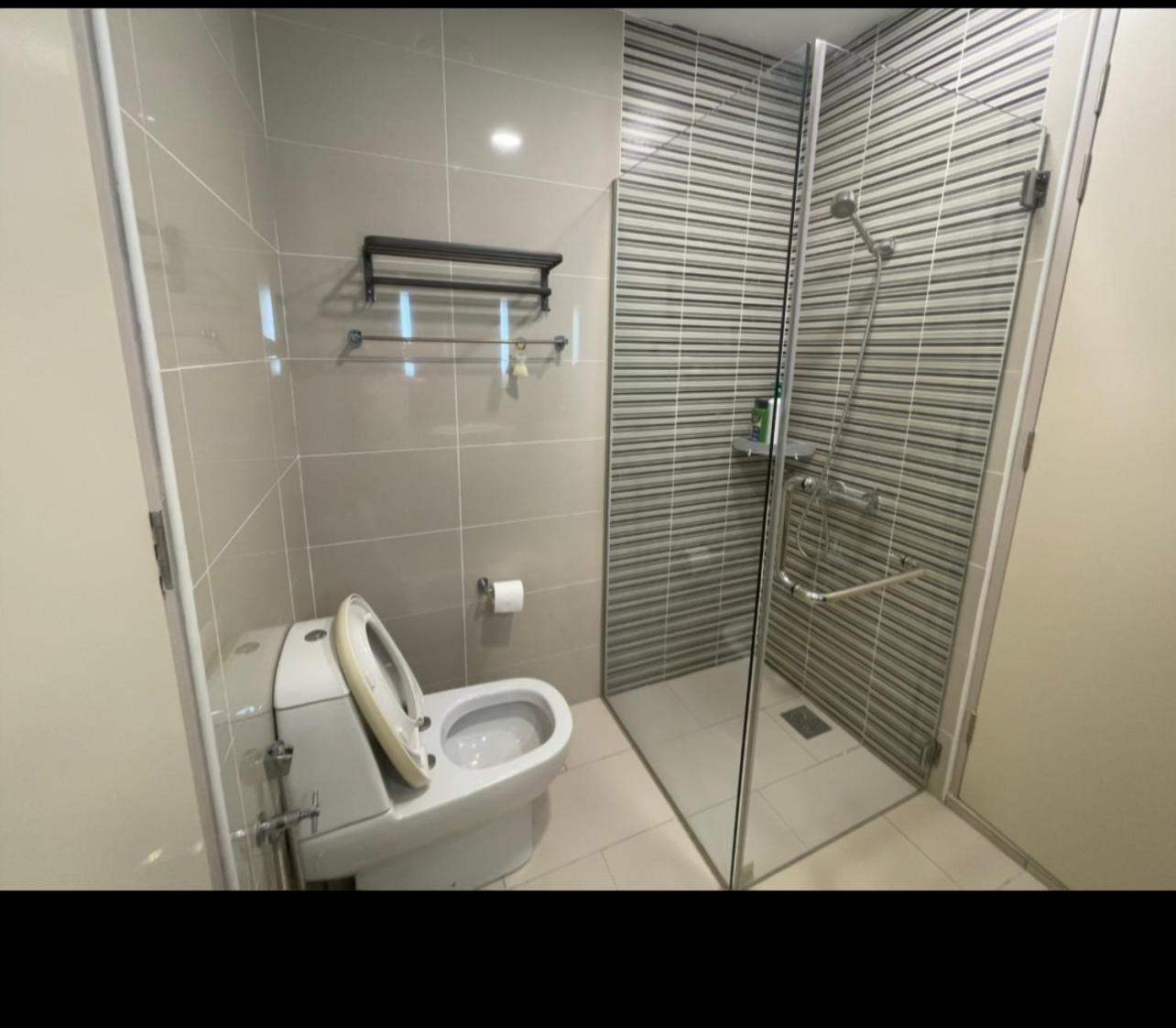 Lux 3BR max 16pax Suite Puteri Habour sea view near Legoland photo 2