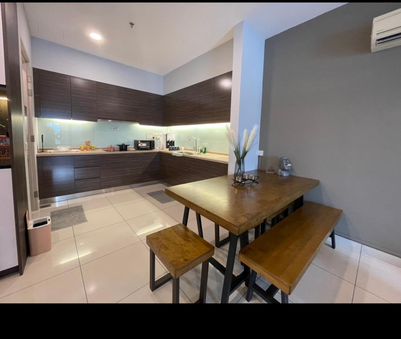 Lux 3BR max 16pax Suite Puteri Habour sea view near Legoland photo 7