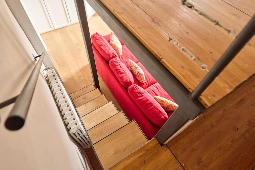 Modern apartment - near Isola distric and Centrale