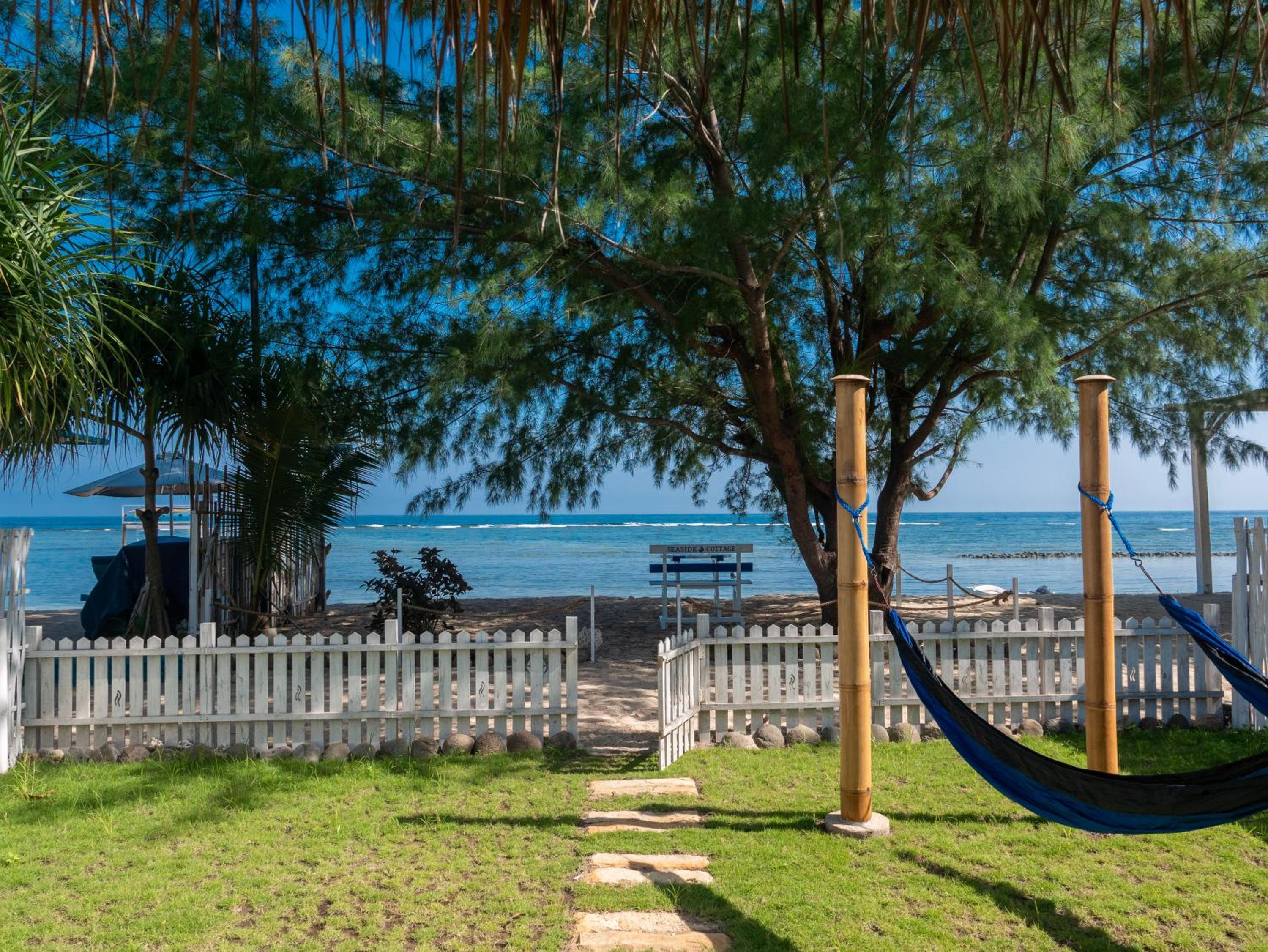 Seaside Cottage, Gili Air view 3