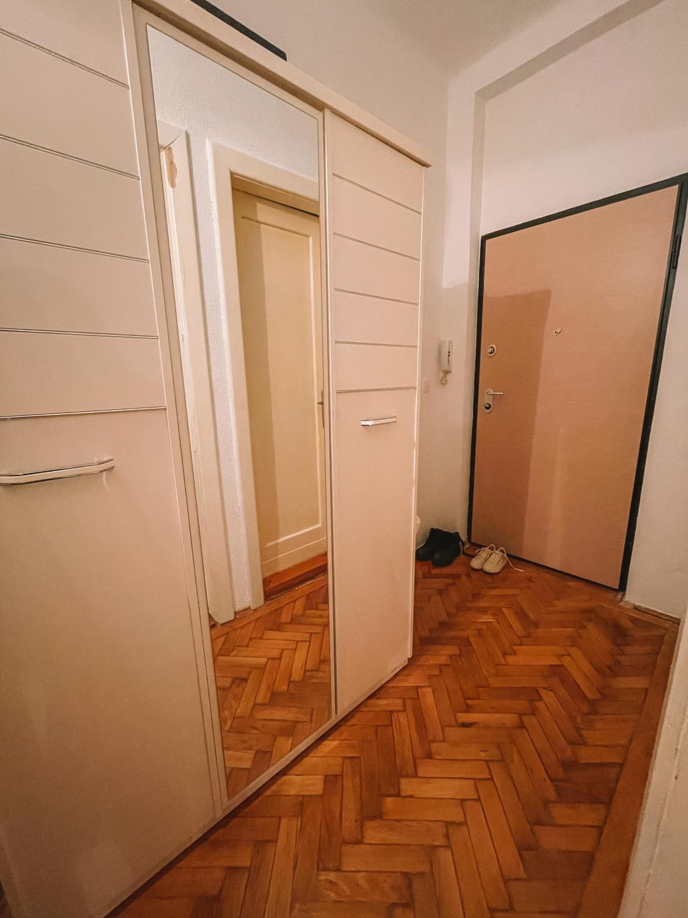 Nina Apartment