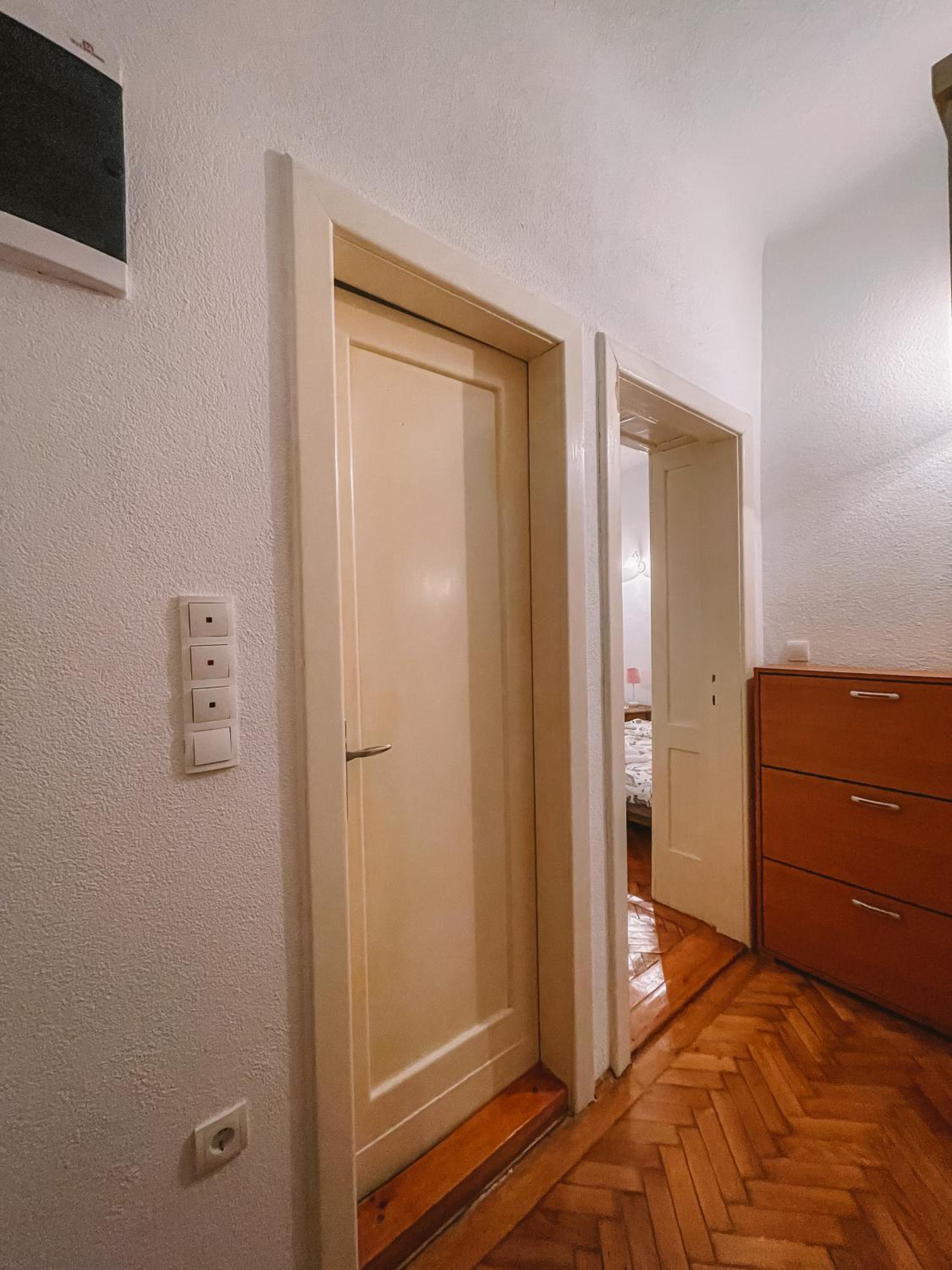 Nina Apartment