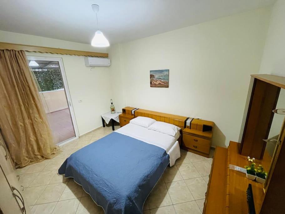 Aleksander’s New and spacious Apartment in Saranda