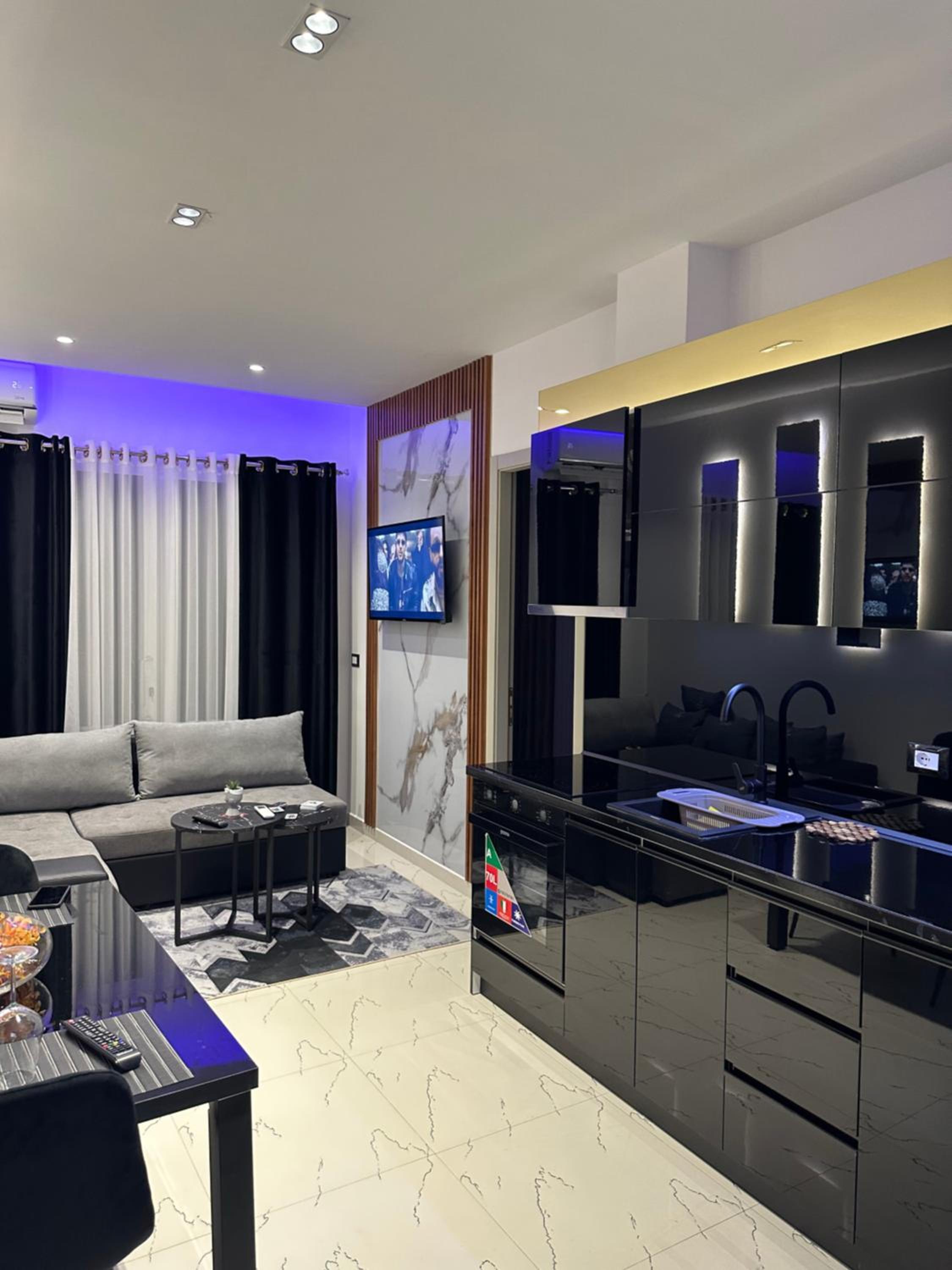 Sueño Apartments & Suites