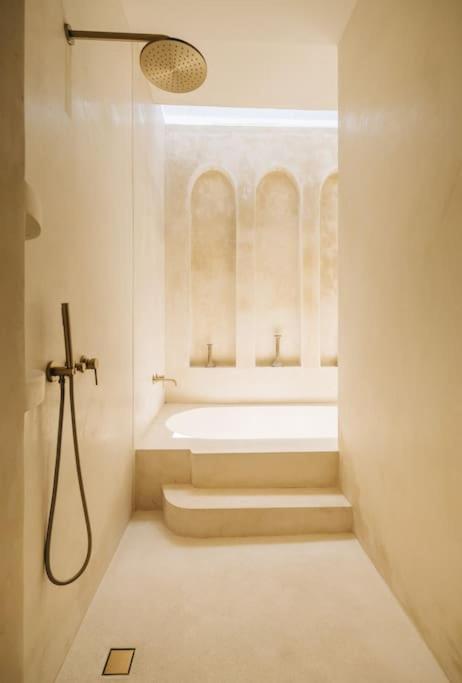 NEW Design villa Casa Alma 3BDR with private pool, Canggu view 3