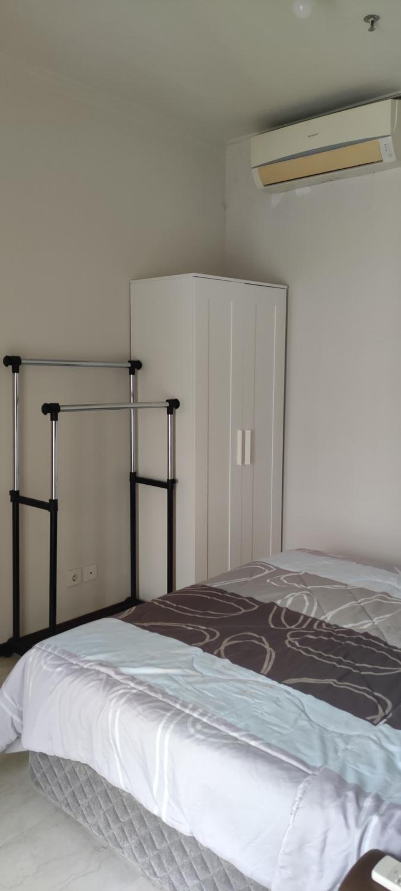 Royal Deluxe & Private Apartments - West Jakarta
