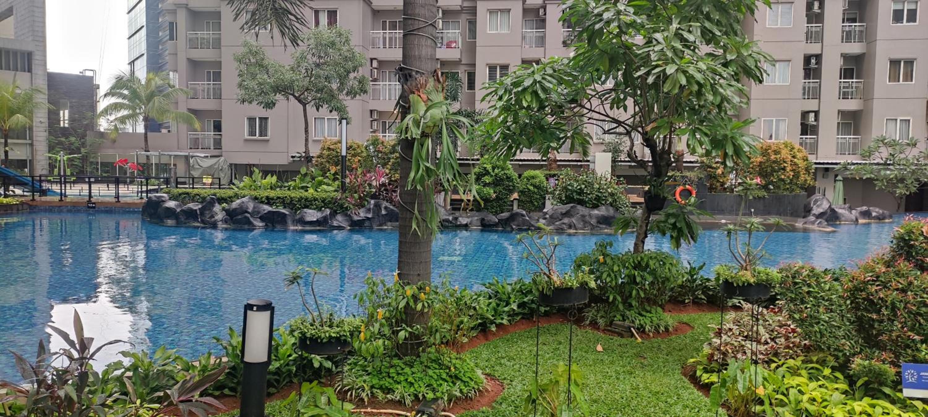 Royal Deluxe & Private Apartments - West Jakarta