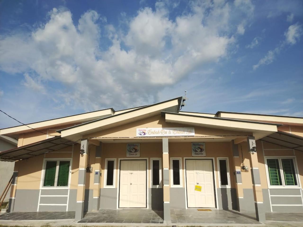 Homestay Embah Ros & Embah Lek photo 1