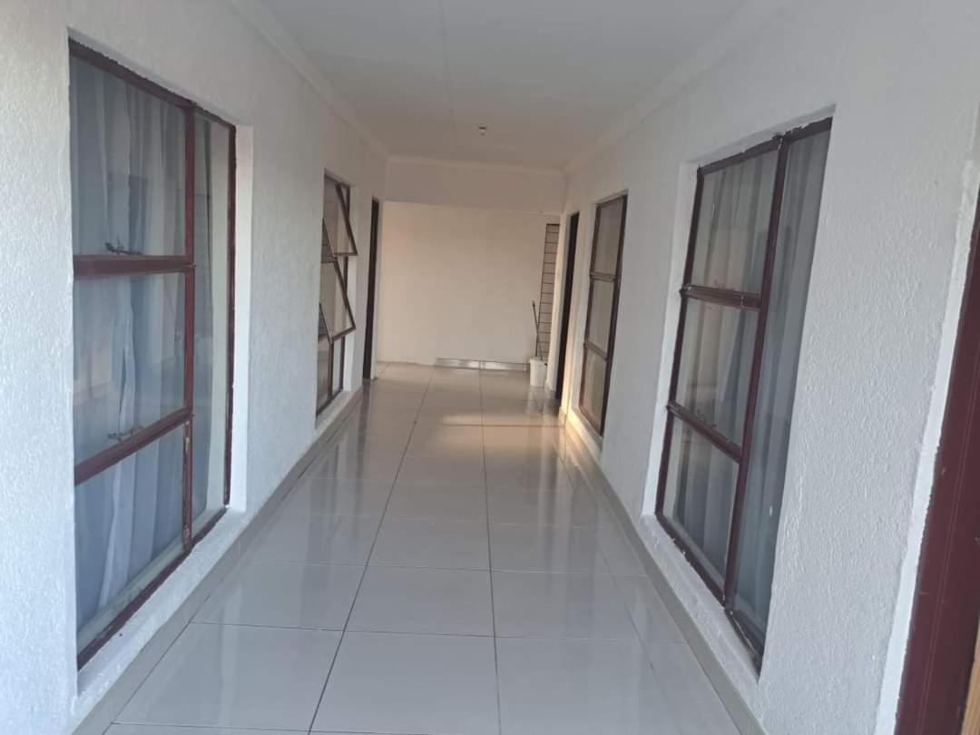 2NIGHTS GUEST HOUSE