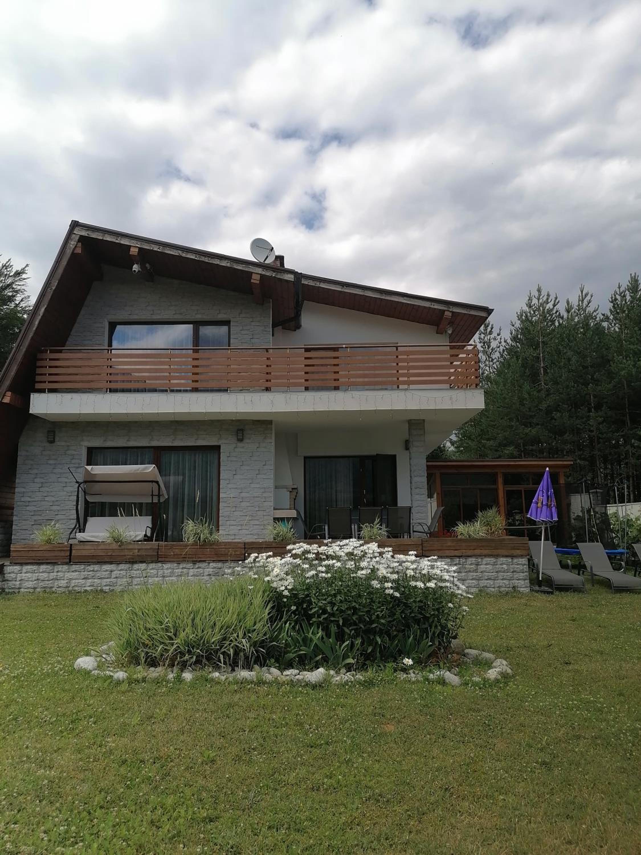 Photo 48
