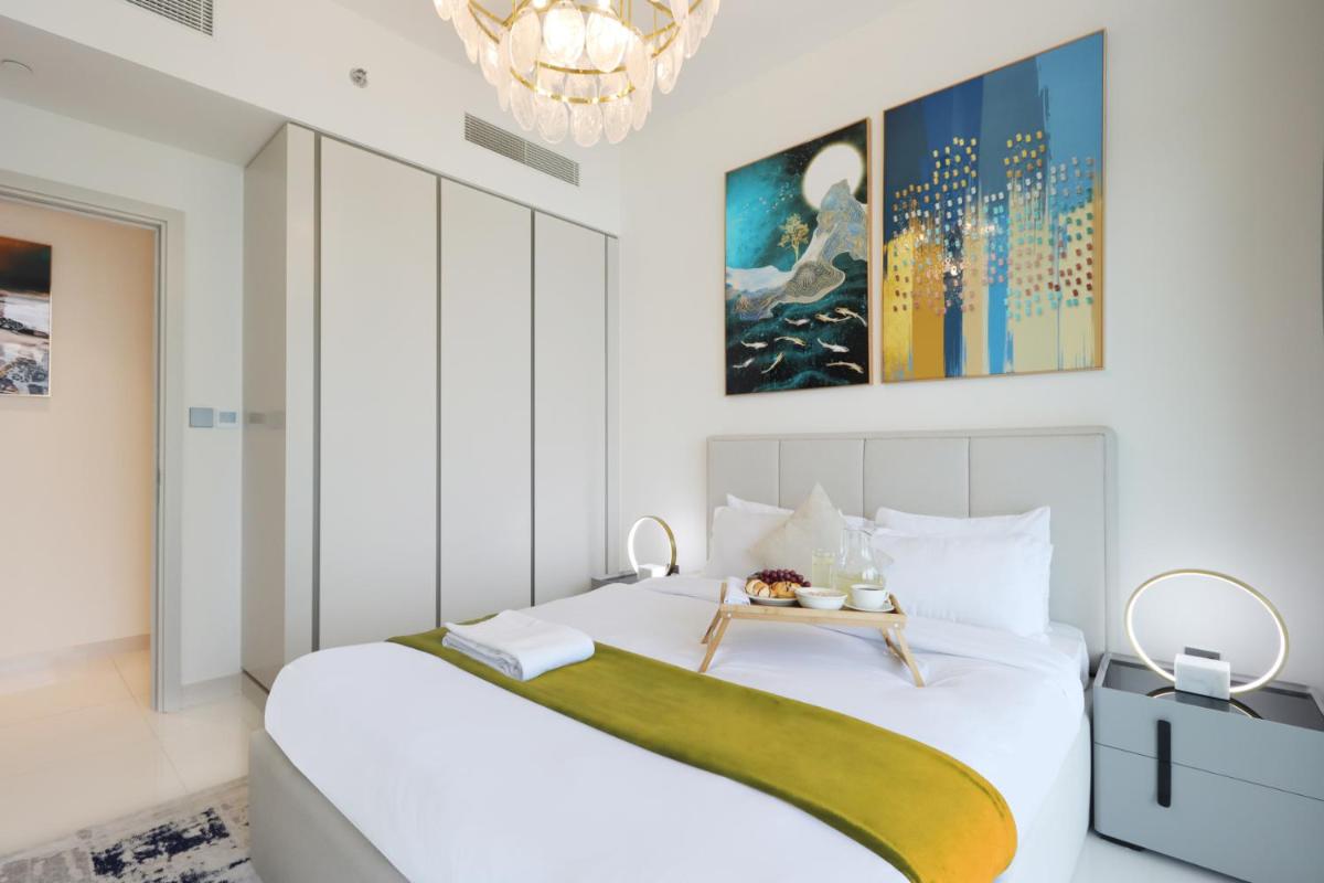 Livbnb Suites - 3 Bedroom with Private Beach Marina Skyline View