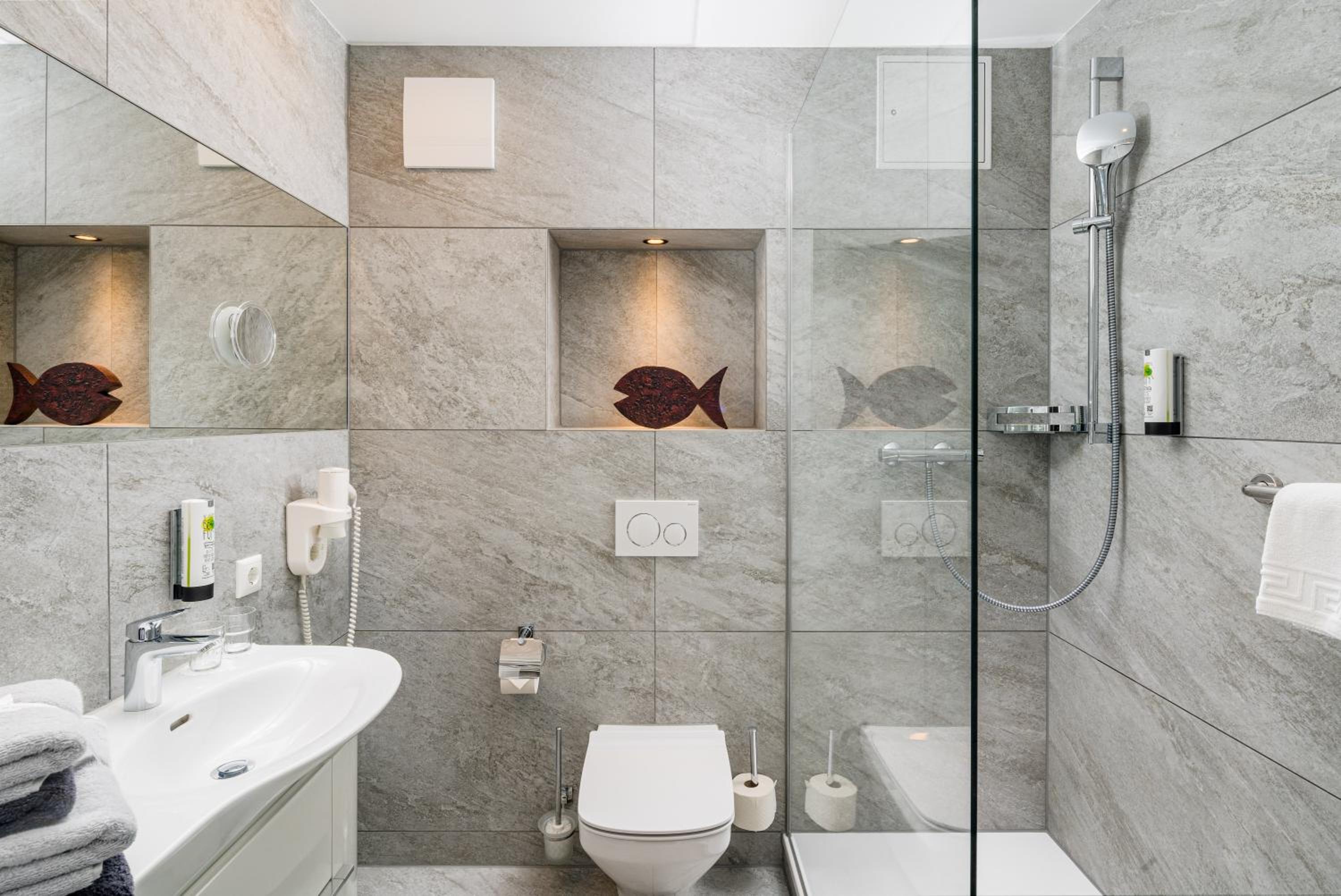 Ferienappartement und Economyzimmer Residenz Waldkrone