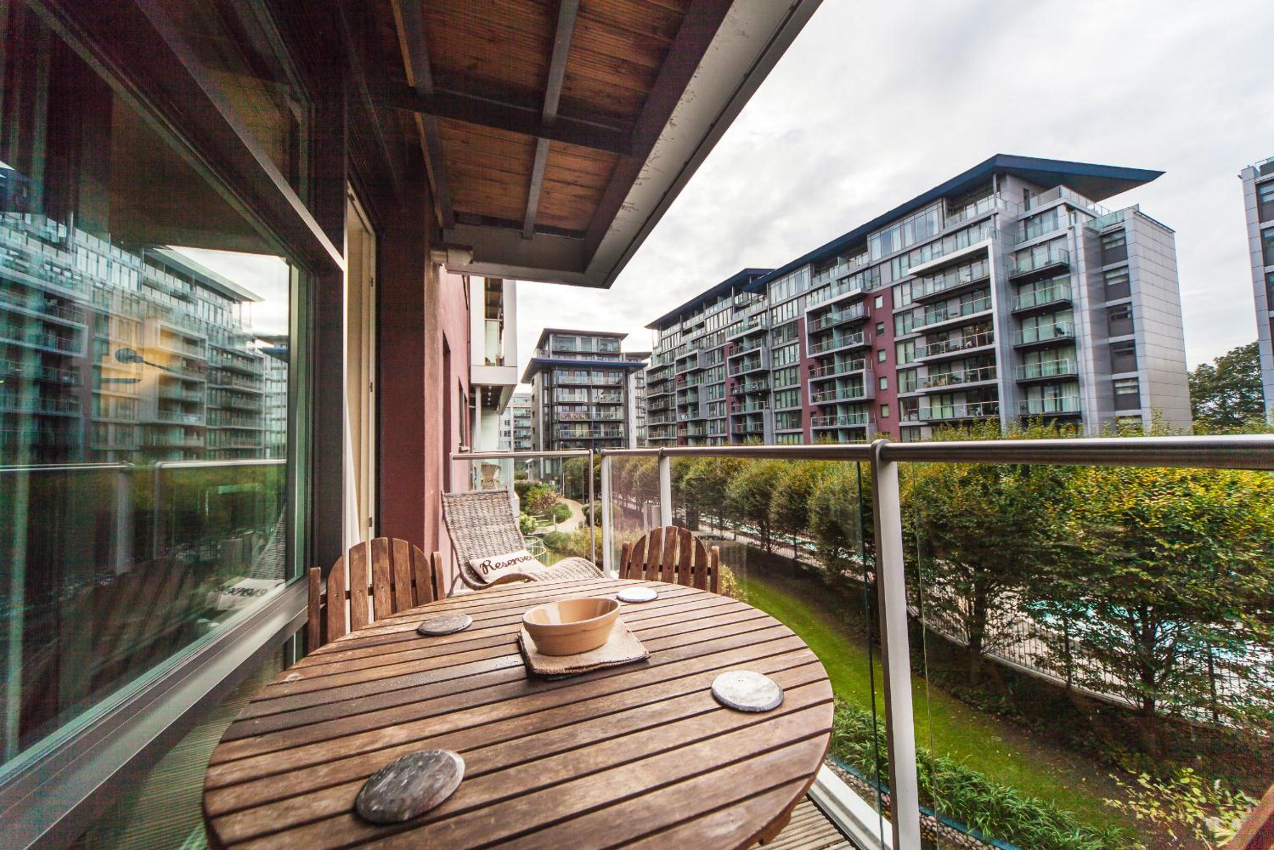 Riverside Apartment photo 3