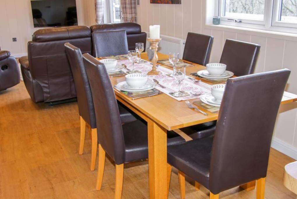 Fabulous detached lodge with hot tub two nights minimum stay view 5