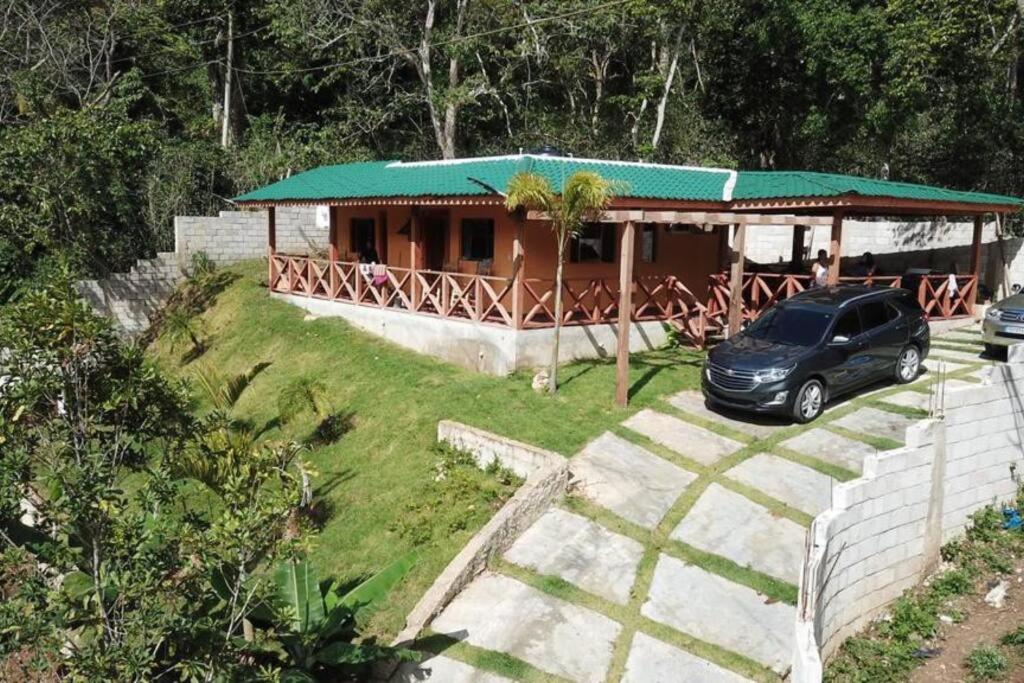 Villa Zarina - Polo Barahona view 3