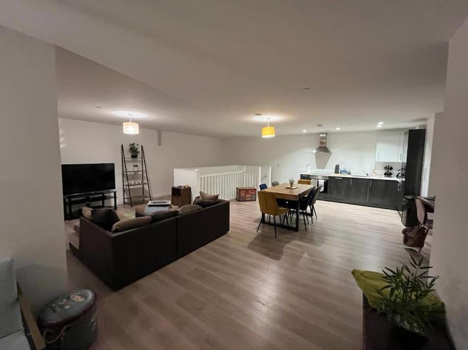 Bayard Luxe 2 Bedroom Penthouse Duplex