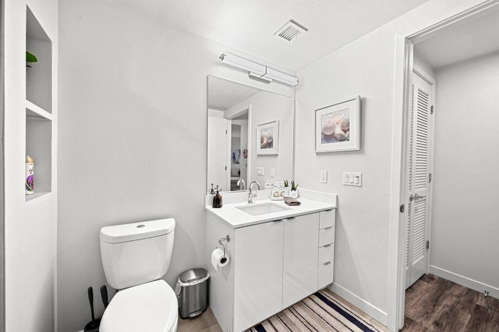 Exclusive property in the heart of marina del rey