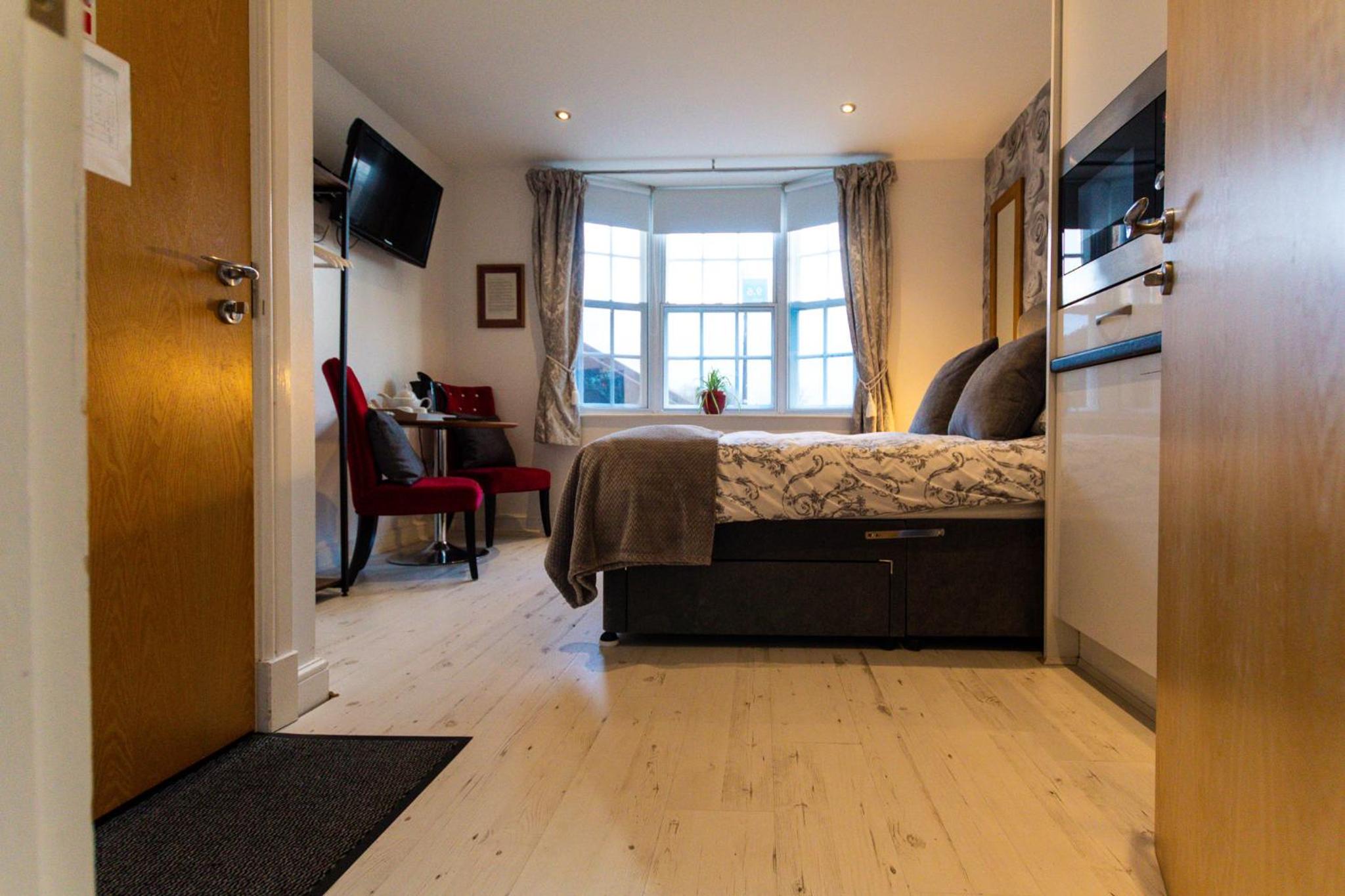 Domus House Studio Apartments in Chester city centre with Free Parking by Rework Accommodation view 3