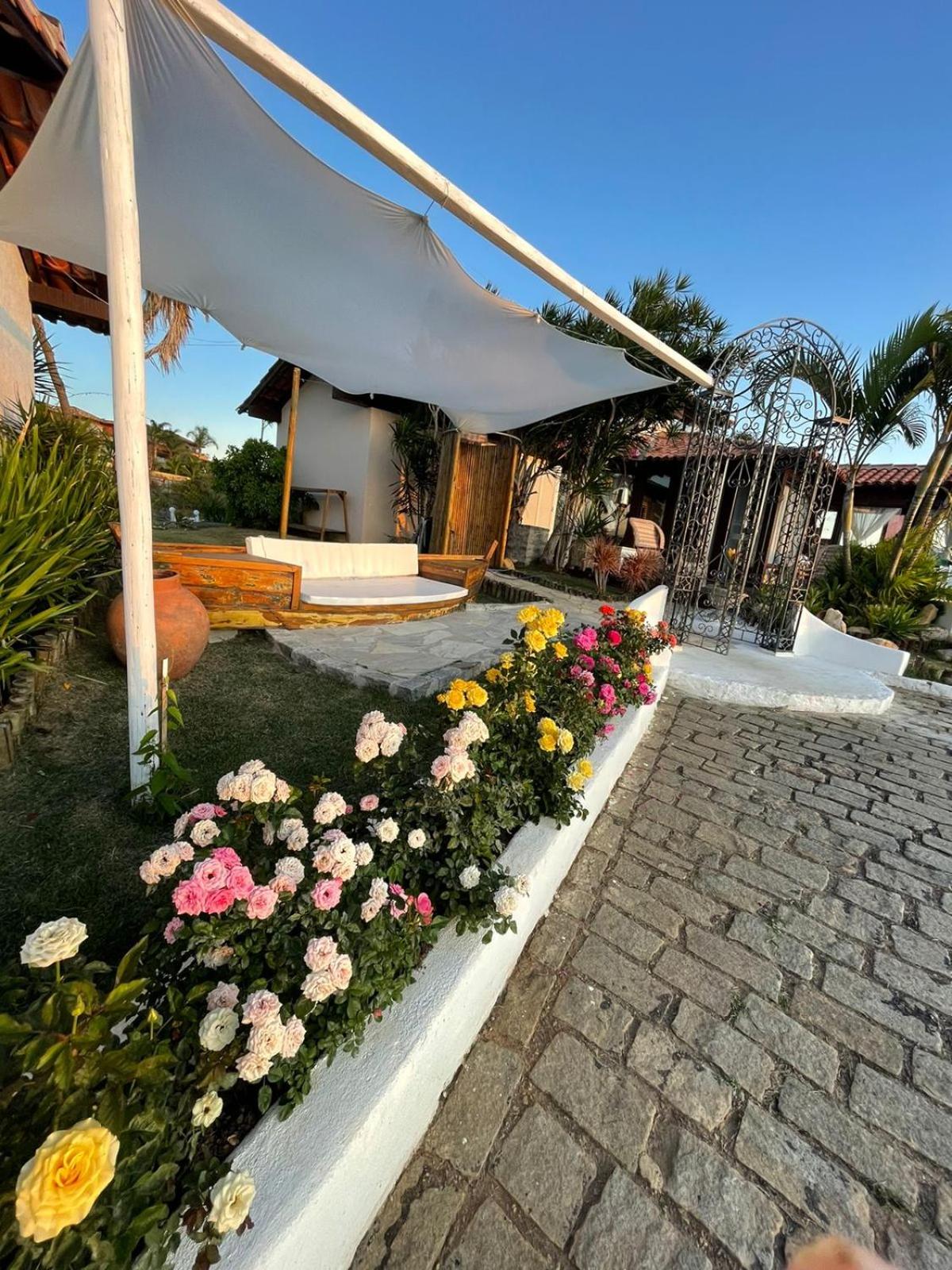 CASA EM JOÃO FERNANDES COM MAGNÍFICA VISTA AL MAR.