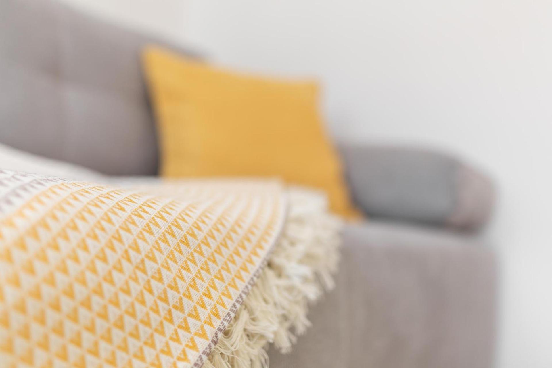 Bheaven I Golden Wave Premium Apartment