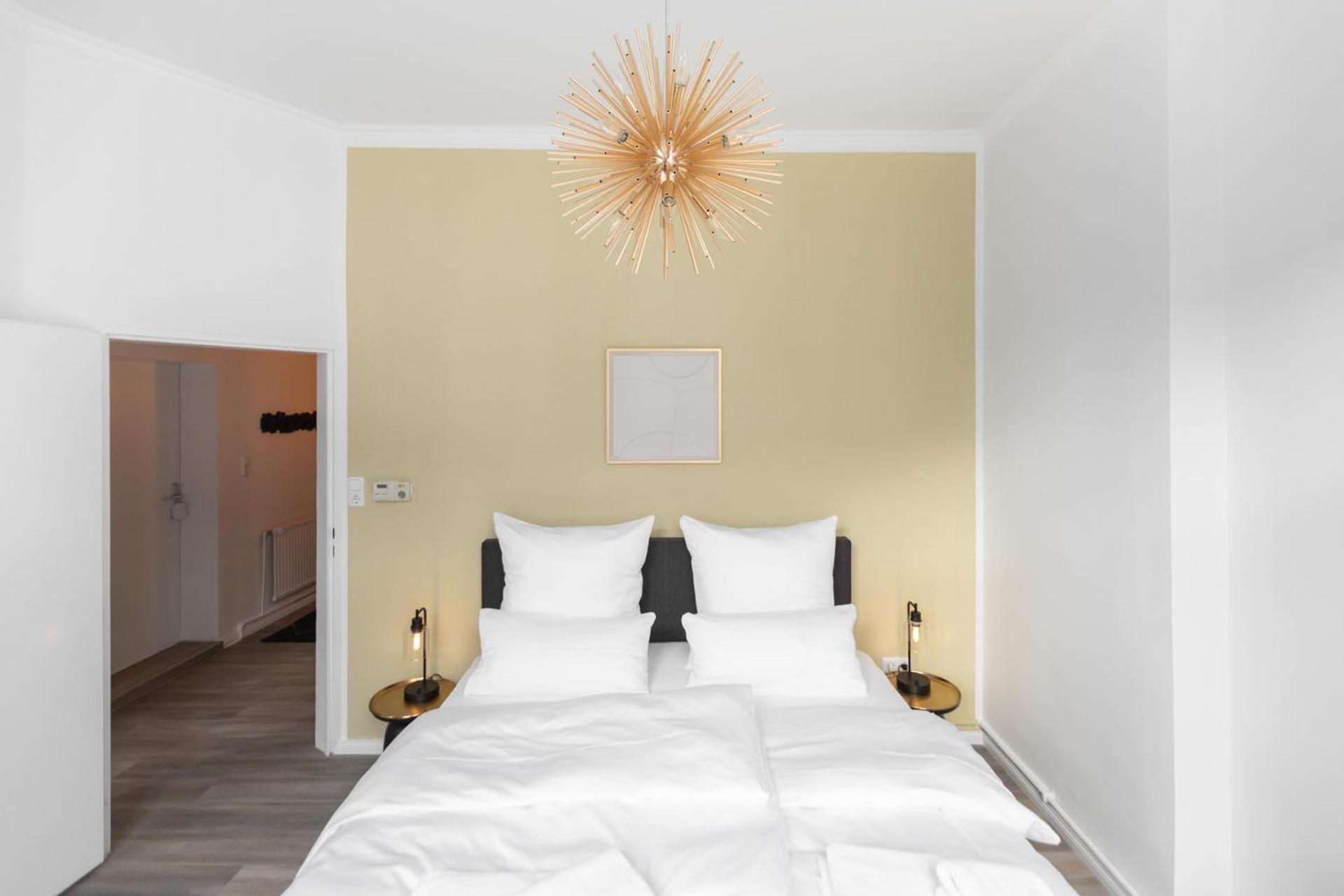 Bheaven I Golden Wave Premium Apartment