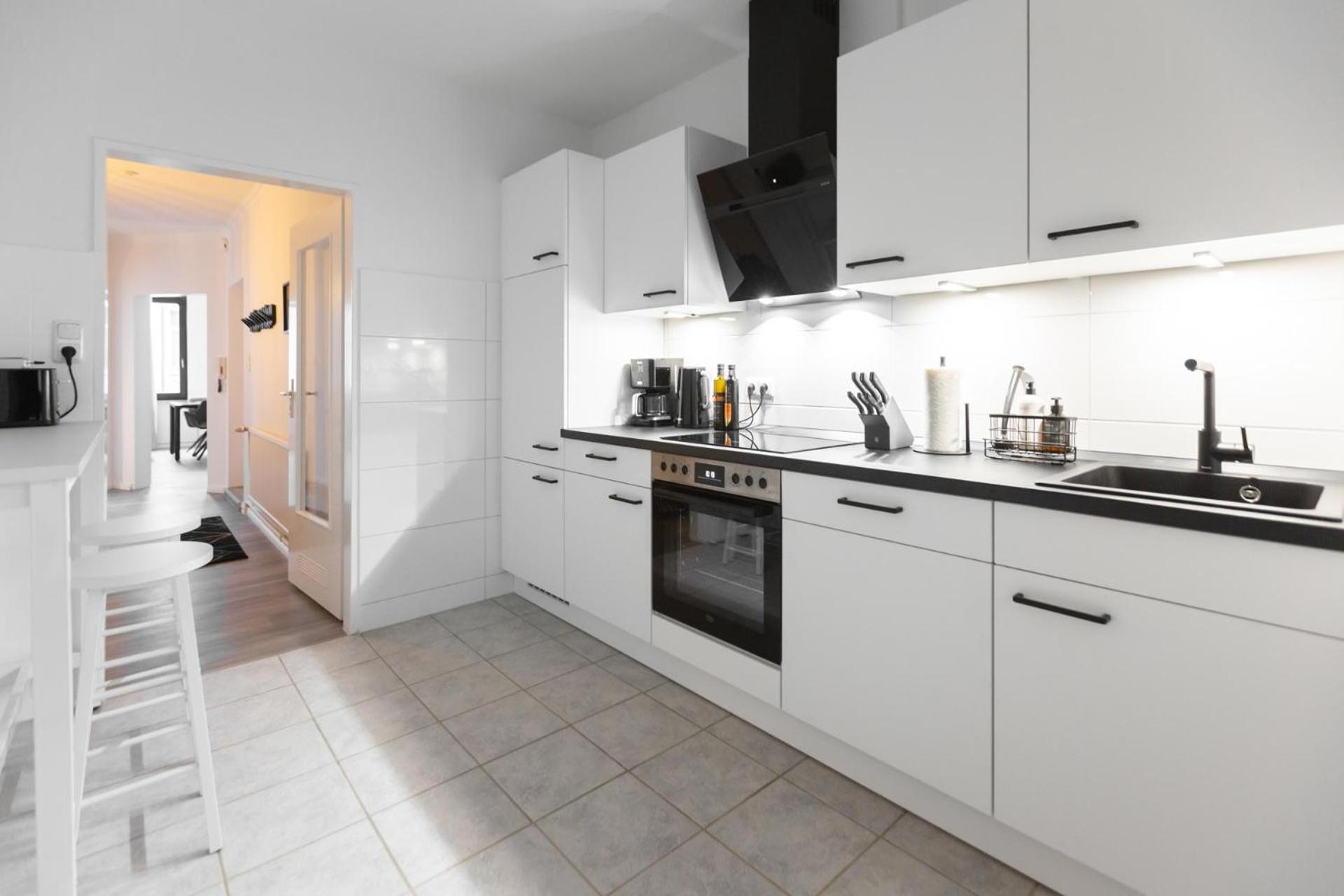 Bheaven I Golden Wave Premium Apartment