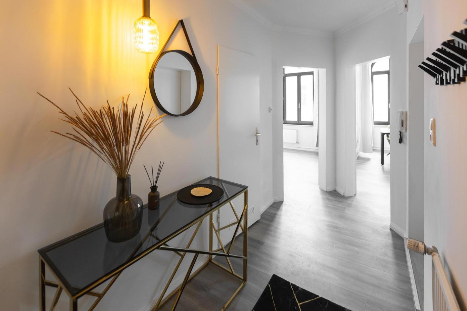 Bheaven I Golden Wave Premium Apartment