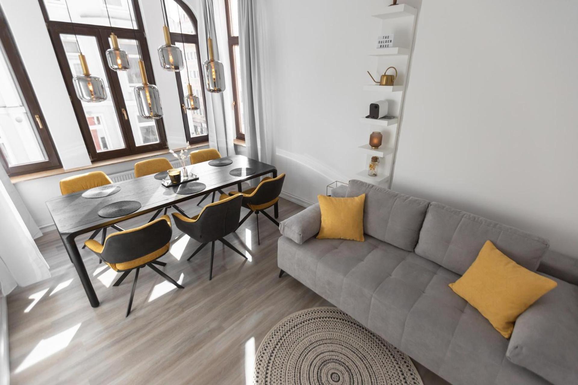 Bheaven I Golden Wave Premium Apartment