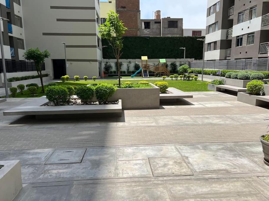 Moderno Apartamento en Condominio Alto Venezuela