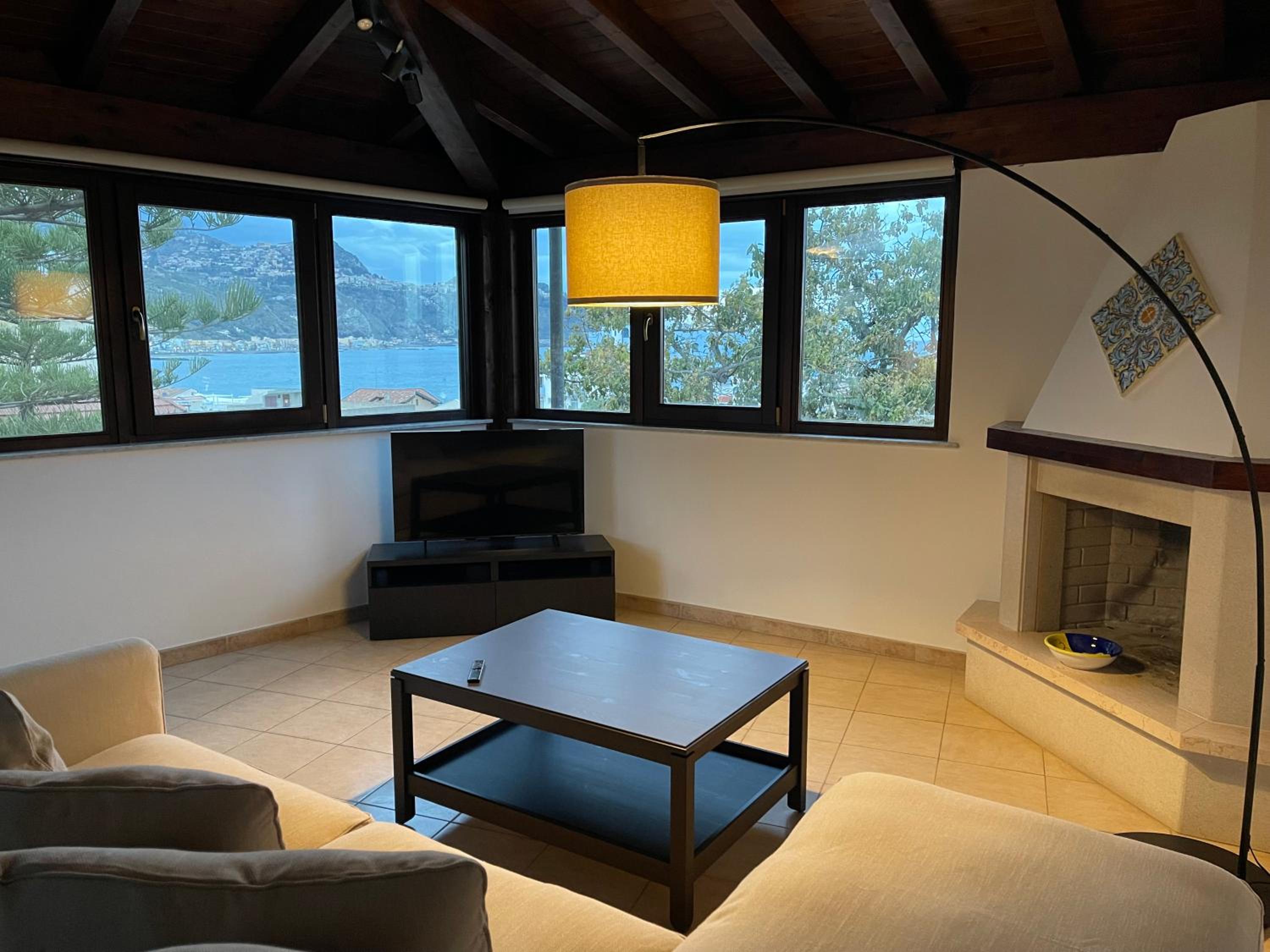 John Sea Suites