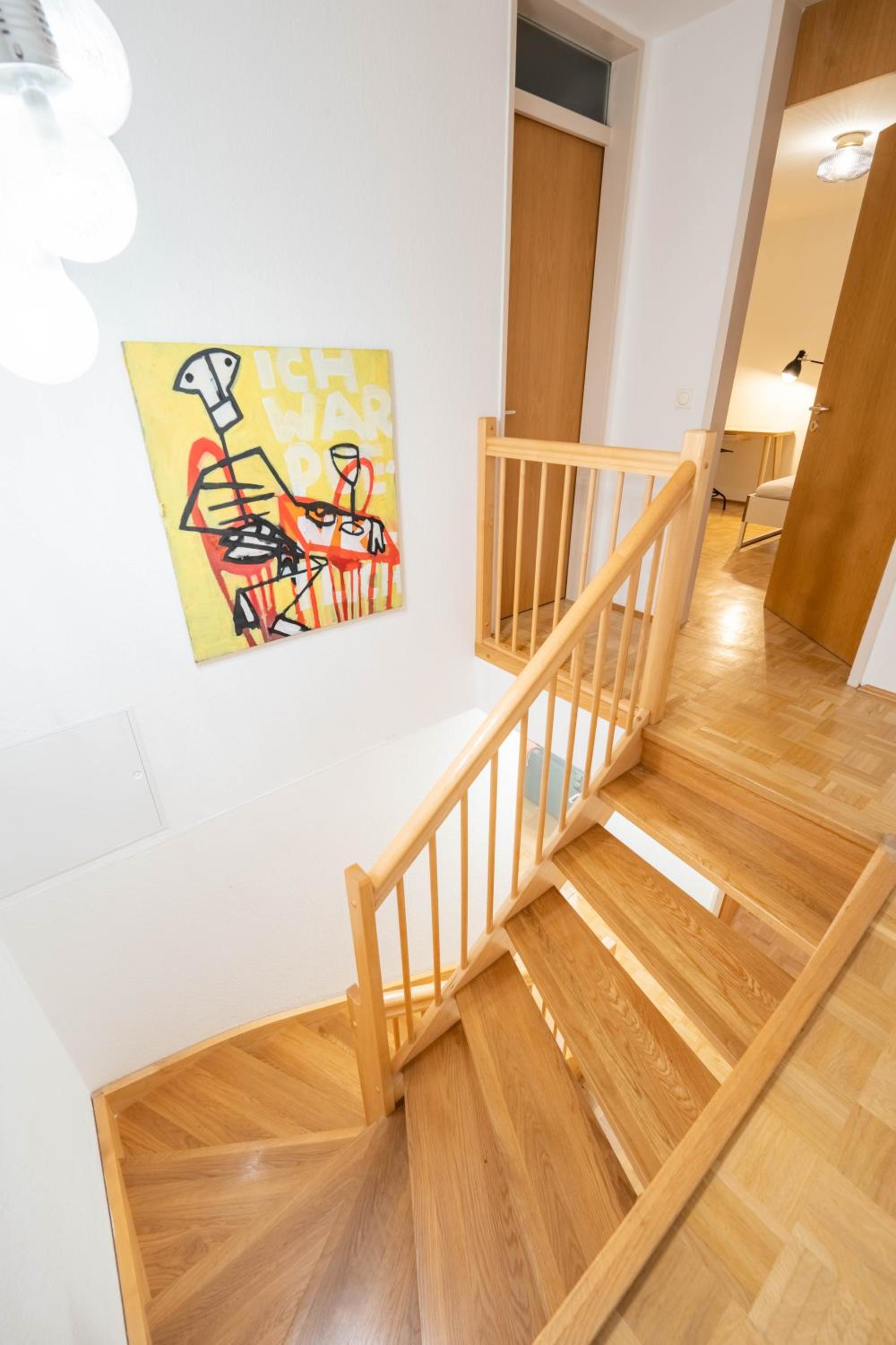 Loft mit Balkon im Historischen Altbau am Marktplatz - 75qm, DisneyPlus, 300mbs Internet
