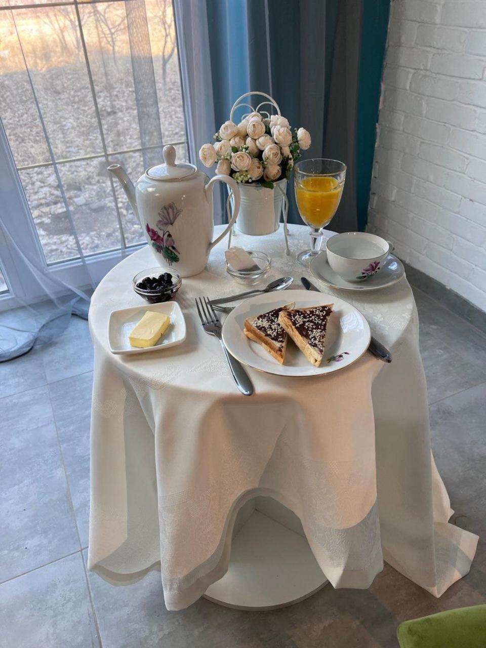 Near Yerevan Serlinhouse
