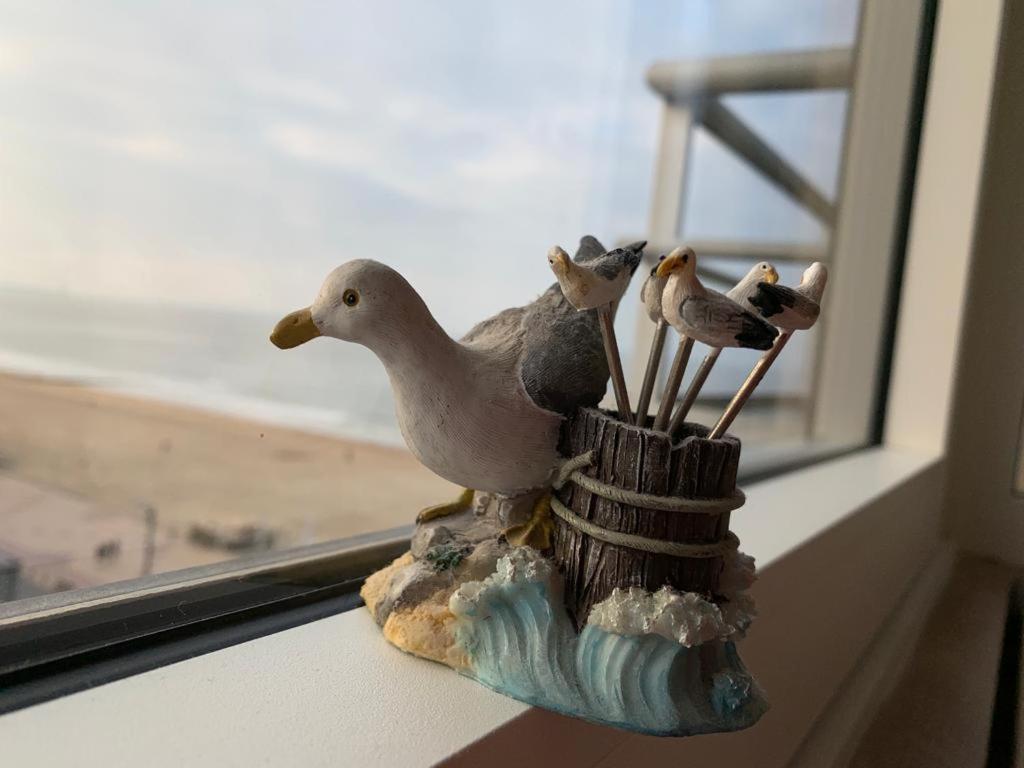 Sunny studio with seaview