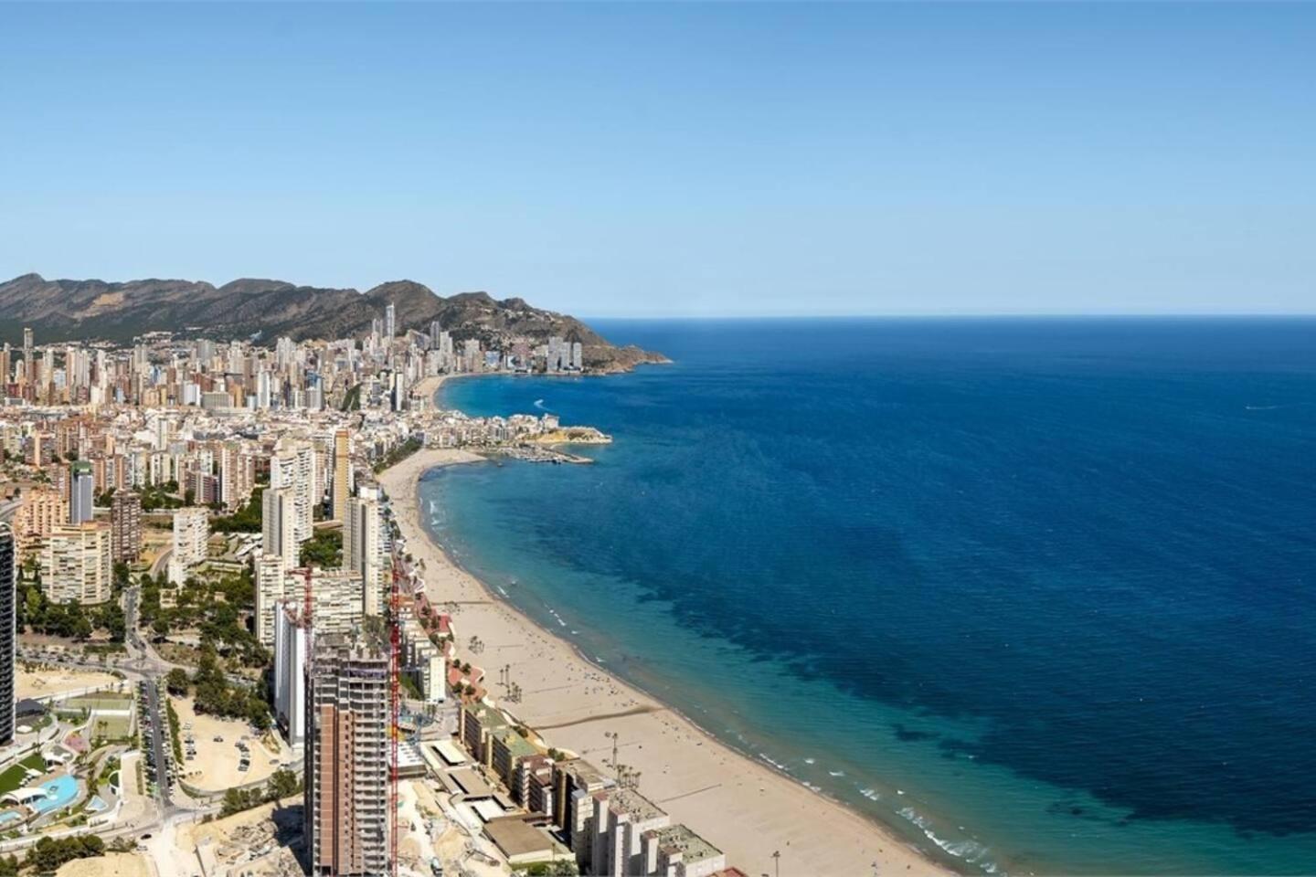 Beautiful 2-Beds Apartment Poniente beach Benidorm