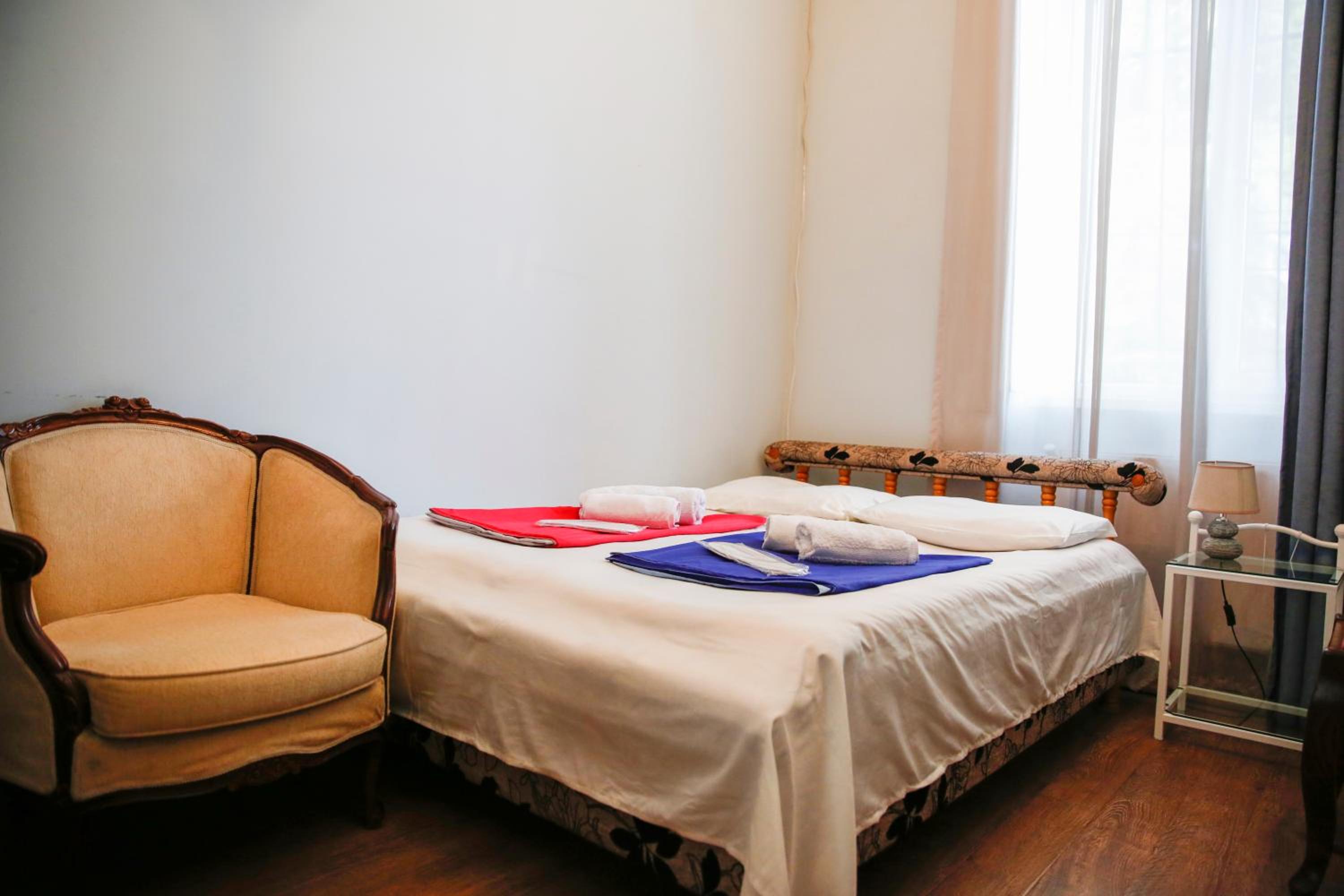 Apartment on Chubinashvili 30 view 3