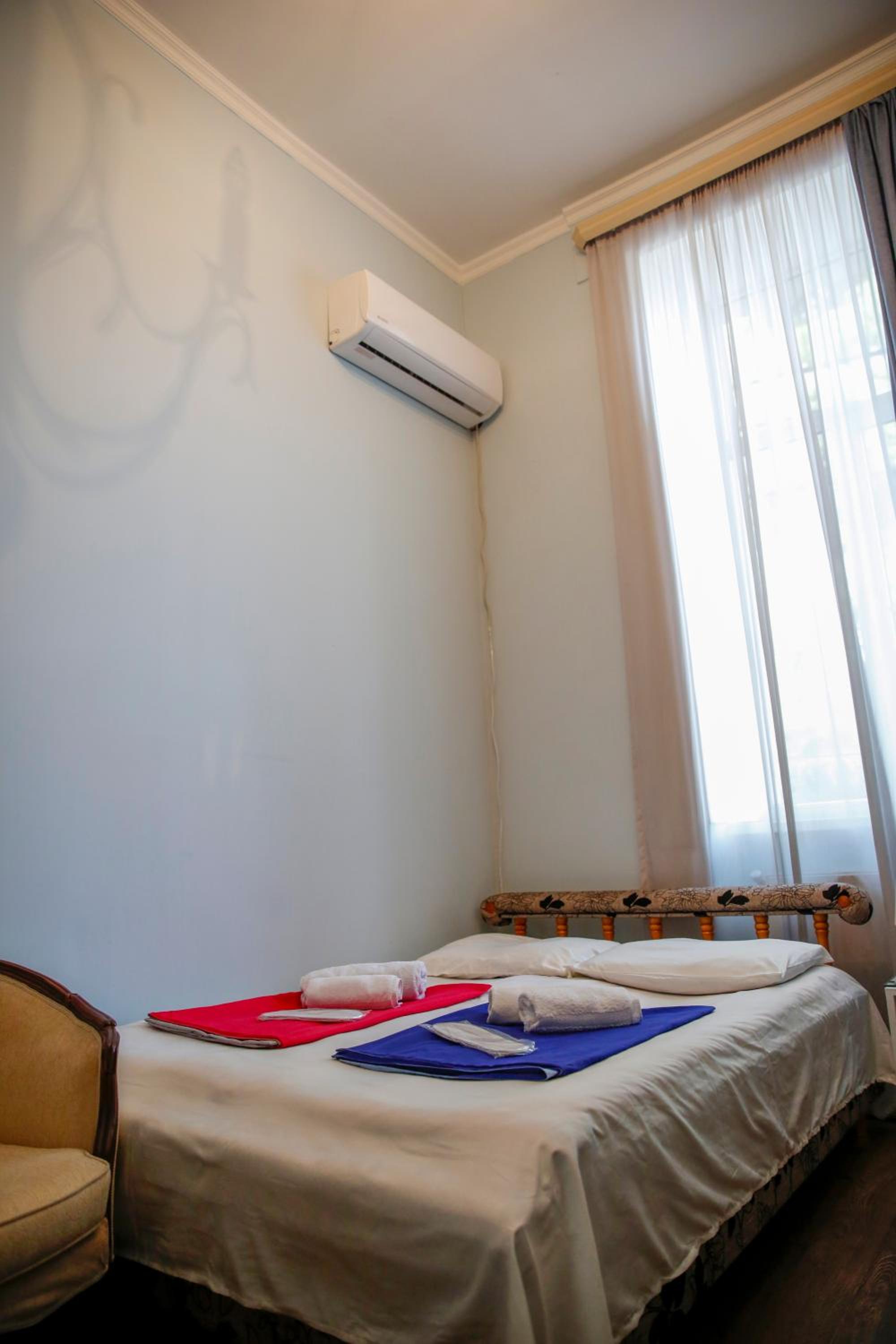 Apartment on Chubinashvili 30 view 5