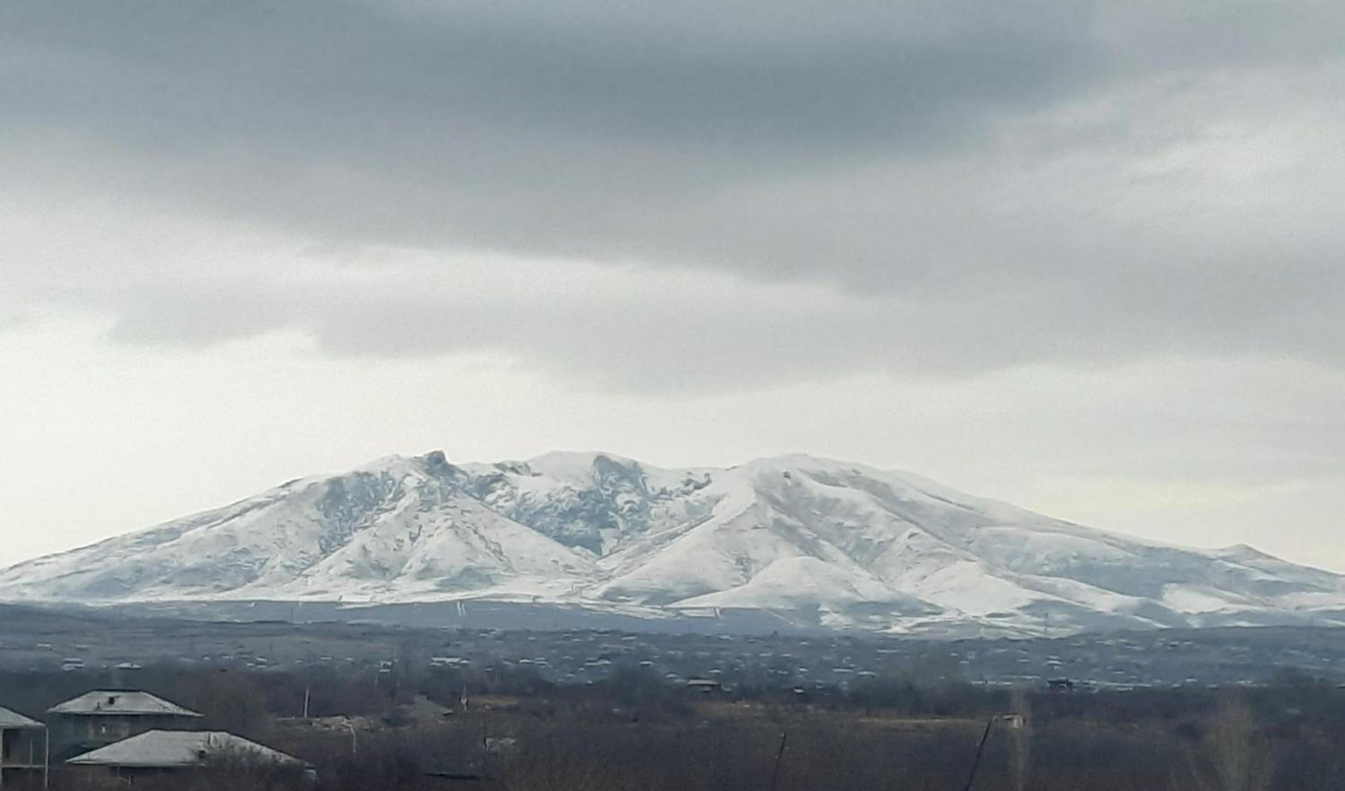 Near Yerevan Serlinhouse