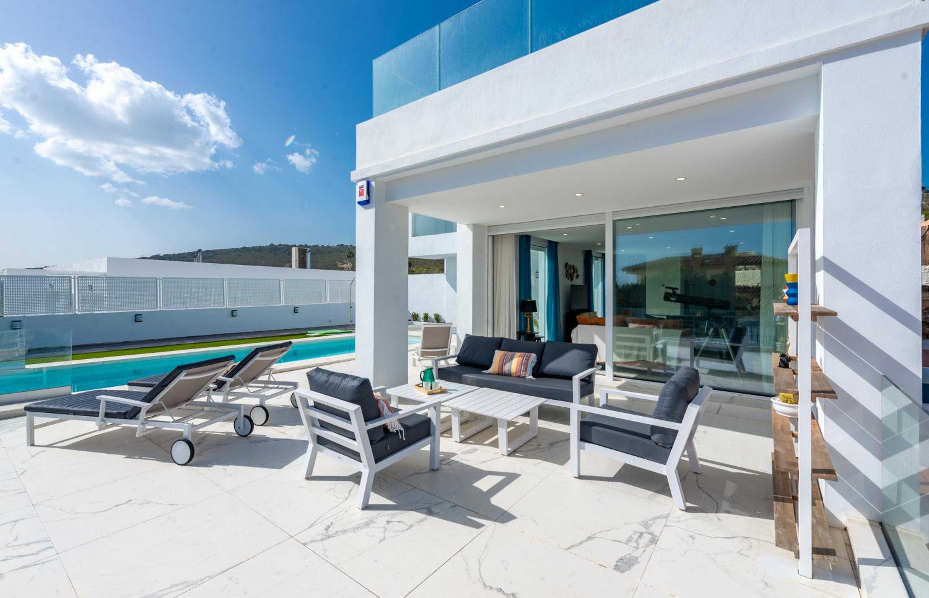 luxurious villa MOGA overlooking the sea and Gibraltar