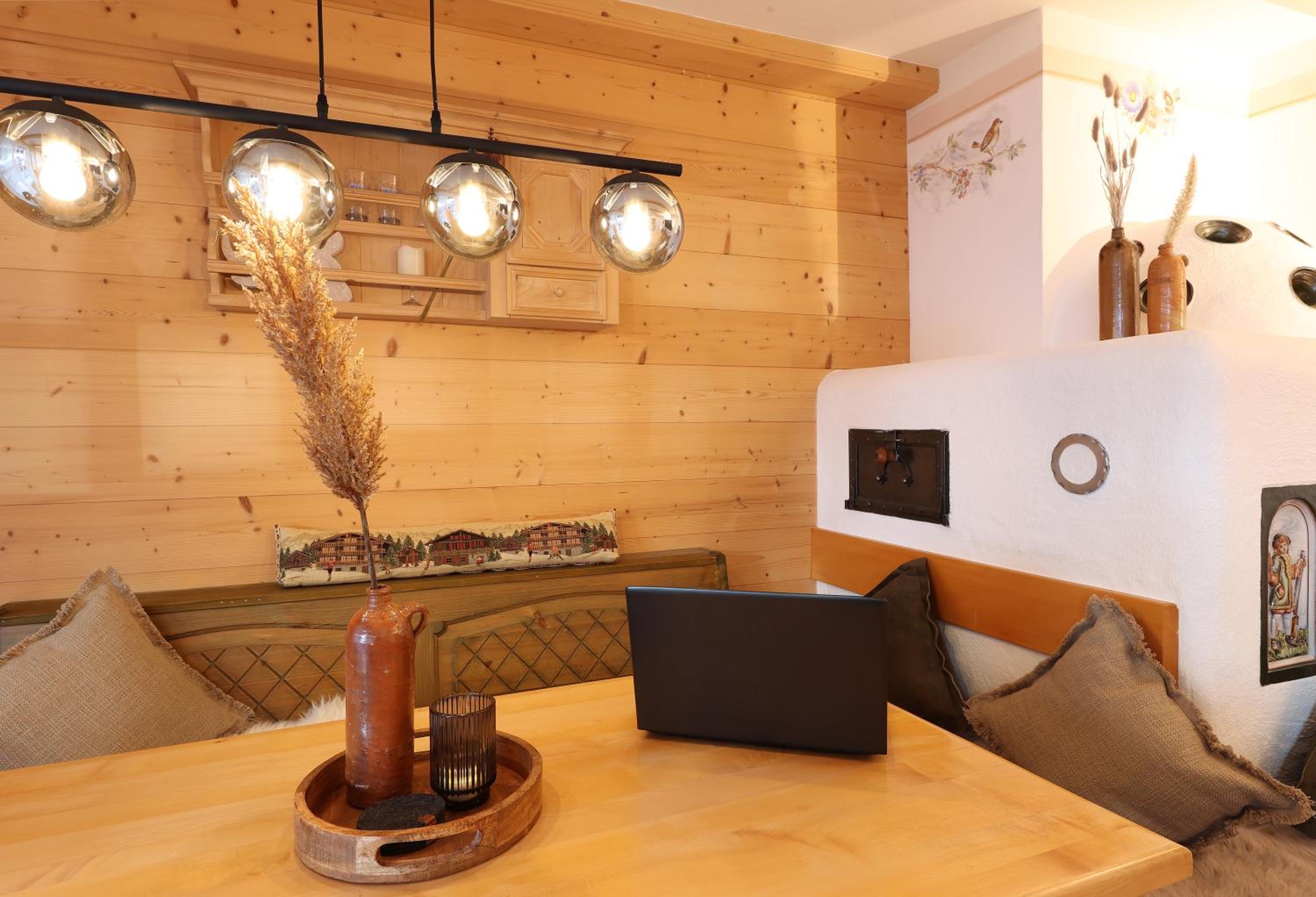 Ruhige Chalet-Style Suite am Kurpark neben der Therme