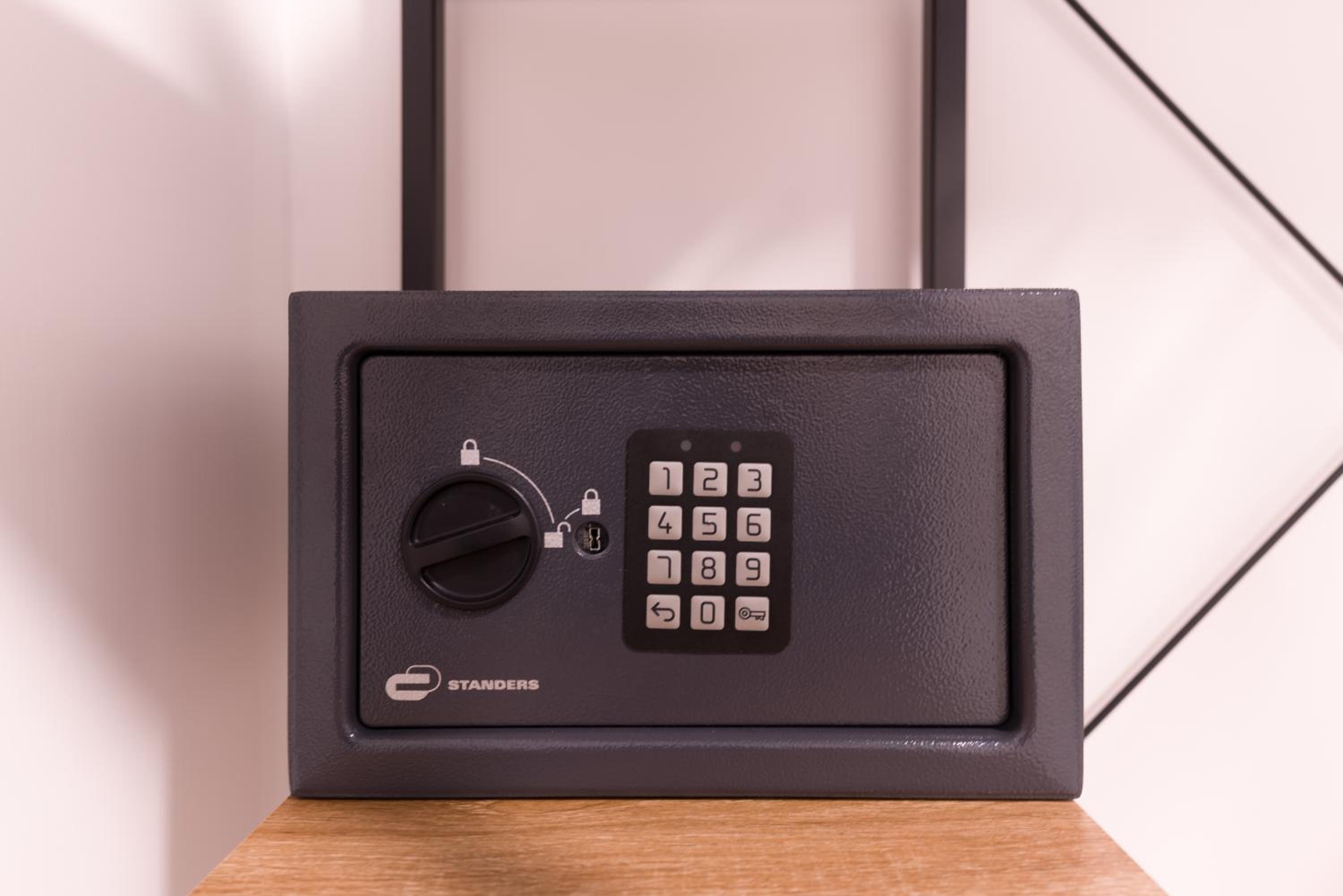 Sleep INN Toledo - SELF CHECK-IN