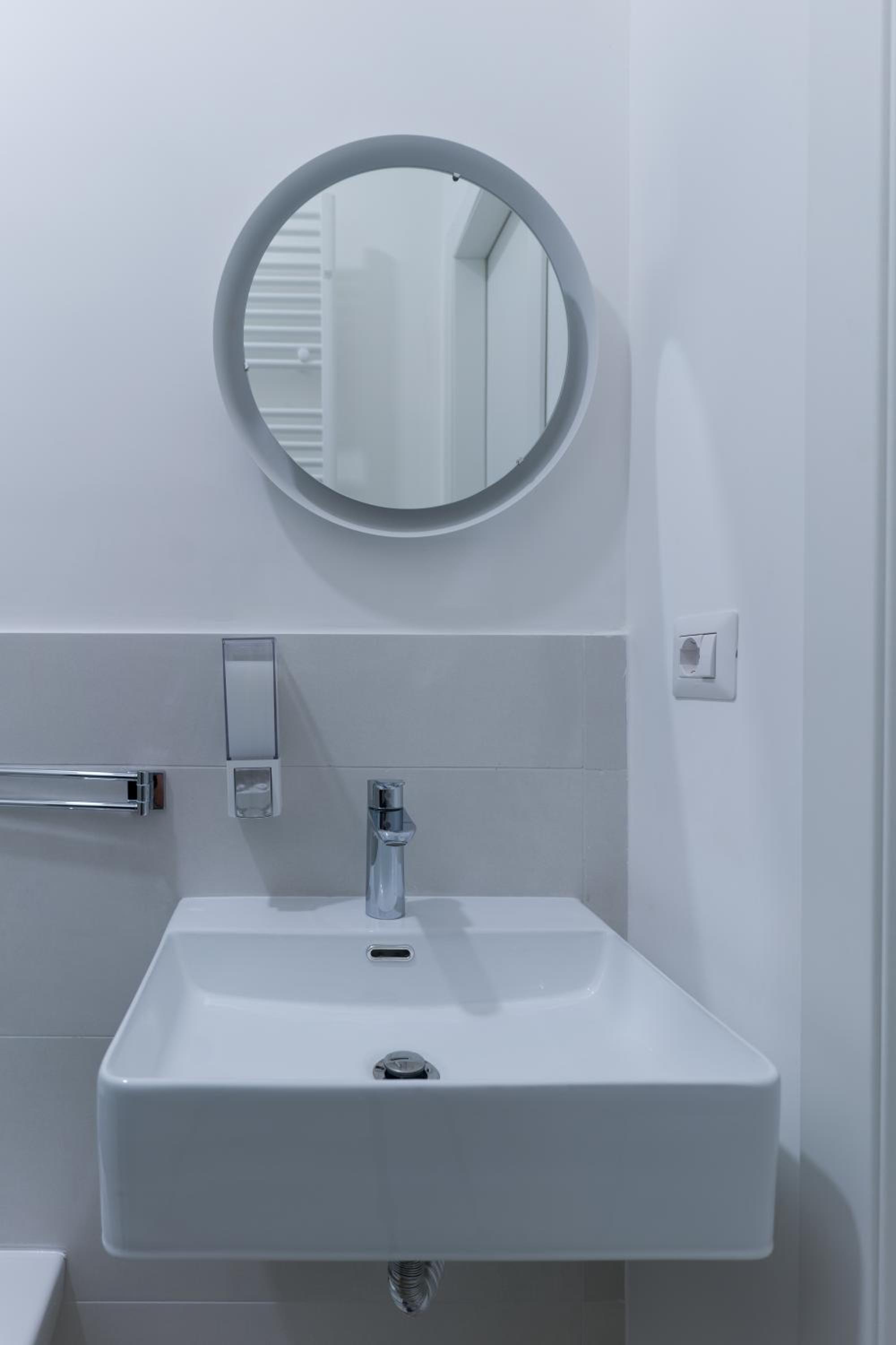Sleep INN Toledo - SELF CHECK-IN
