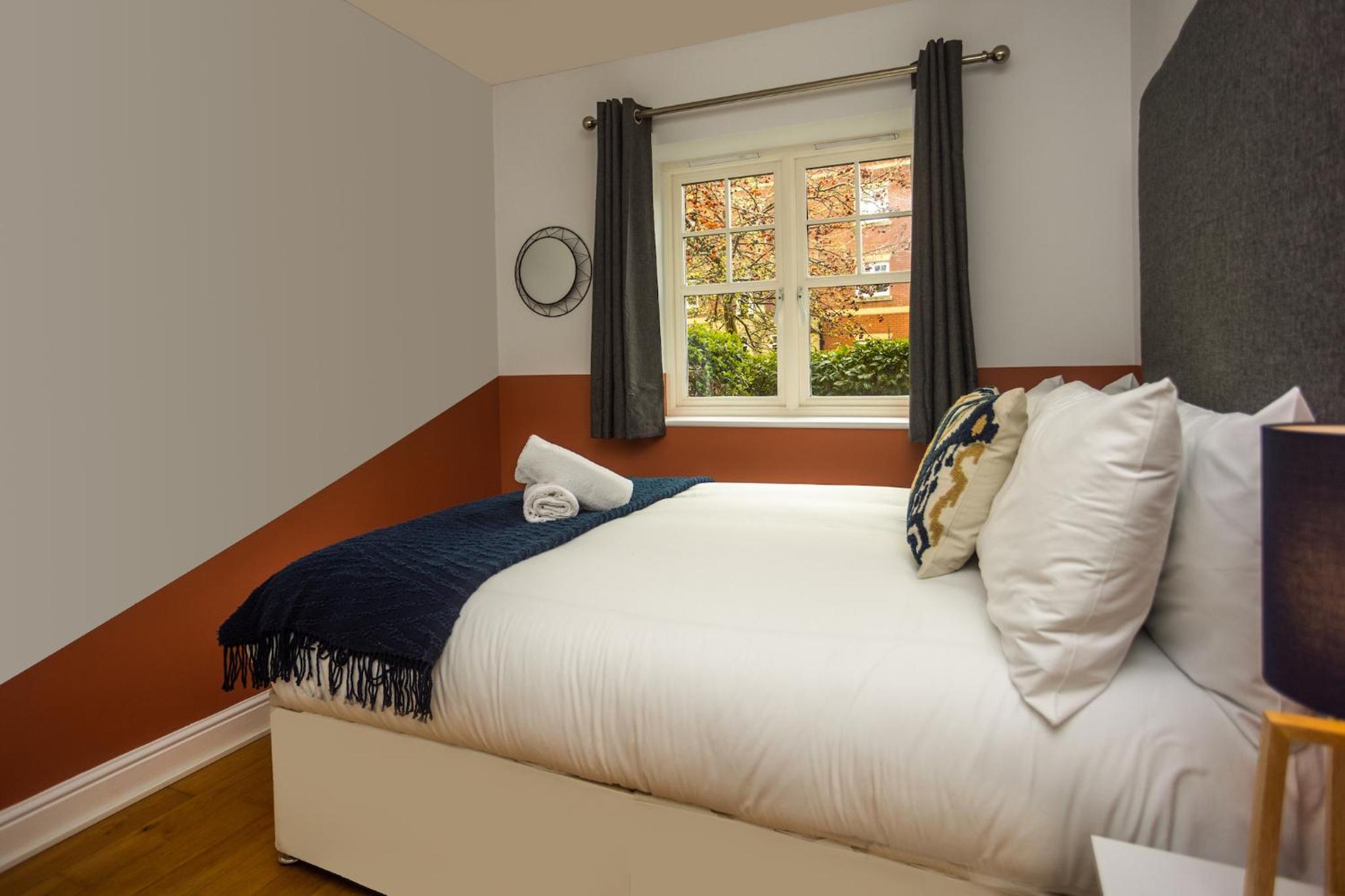 Upton Grange Townhouse sleeps 10 view 5