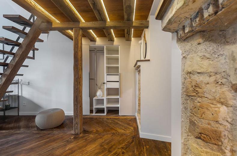 Vaulted Carmelite apartment view 3
