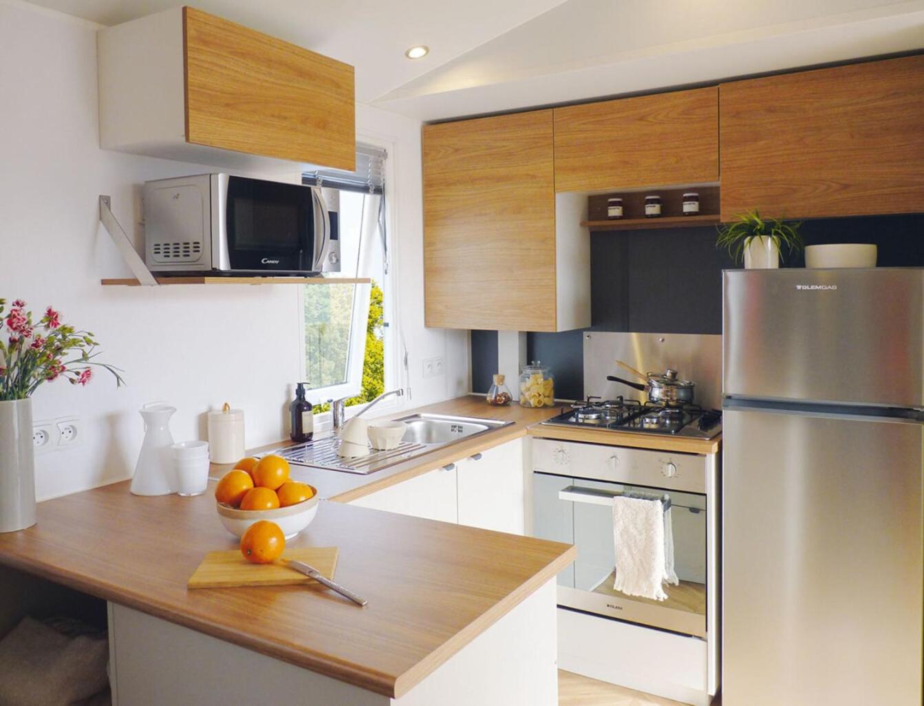 BJ Chalets - De Rug 3 - Vakantiepark Lauwersoog - Luxe chalet MET vaatwasser en inloopkast! Vroege incheck! MET AIRCO! view 5