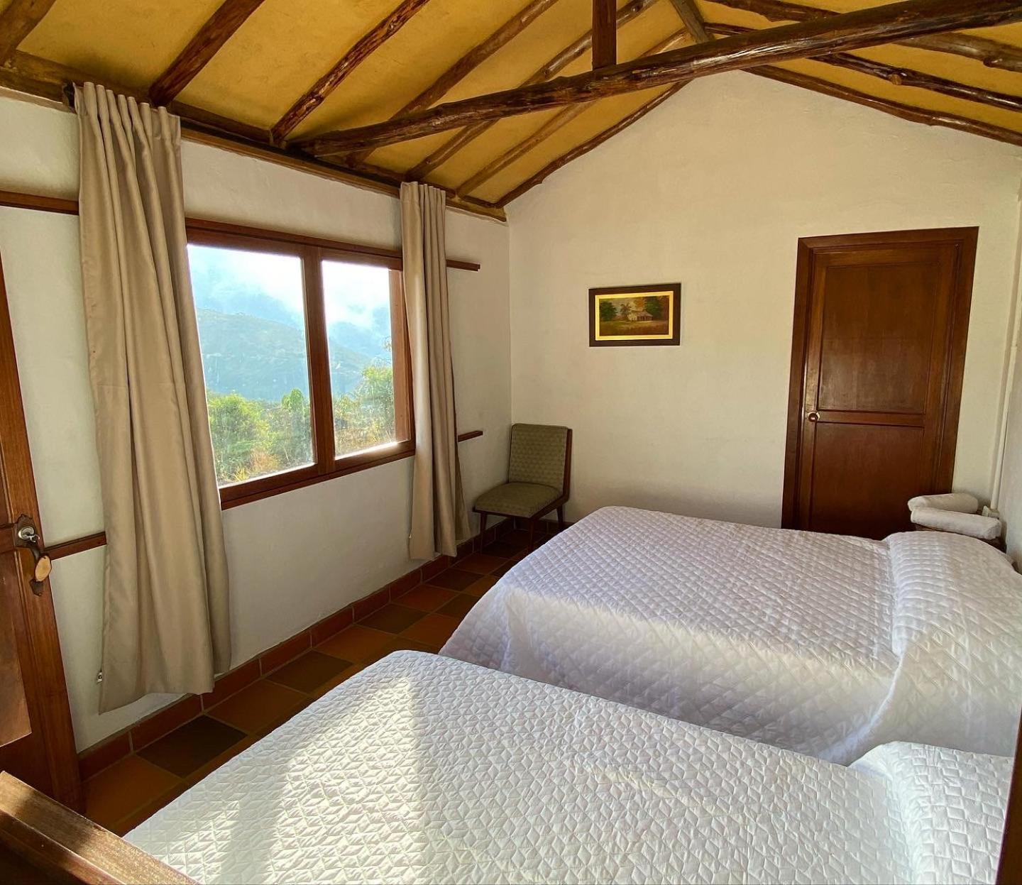 Campo Karst, Hospedaje y Campamento de montaña
