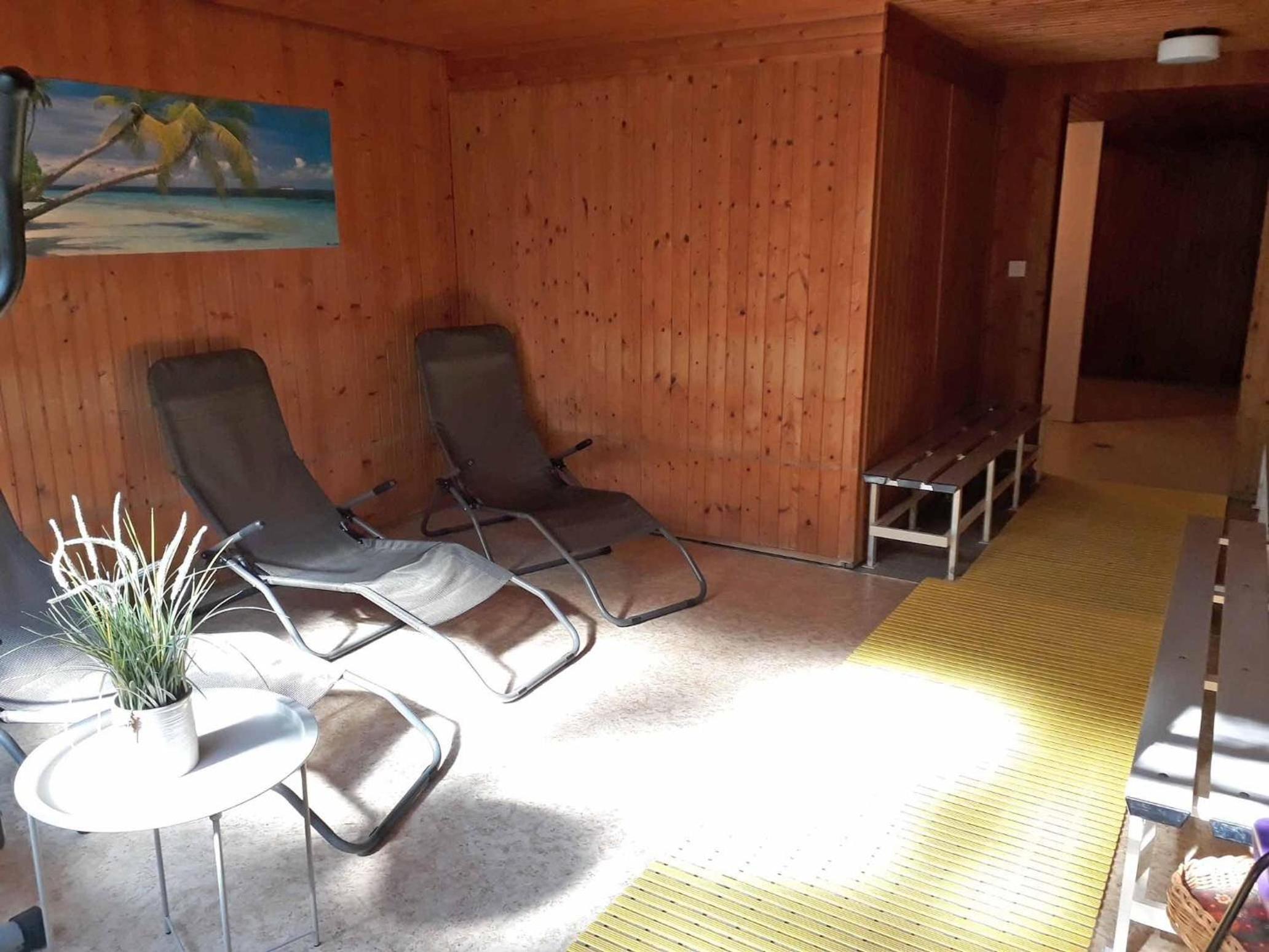 Fewo-Heikenberg-mit-Schwimmbad