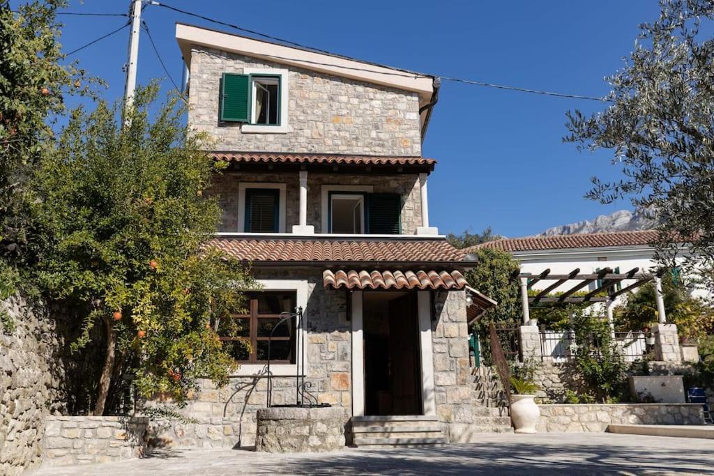 Villa Ella