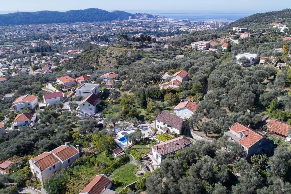 Villa Ella