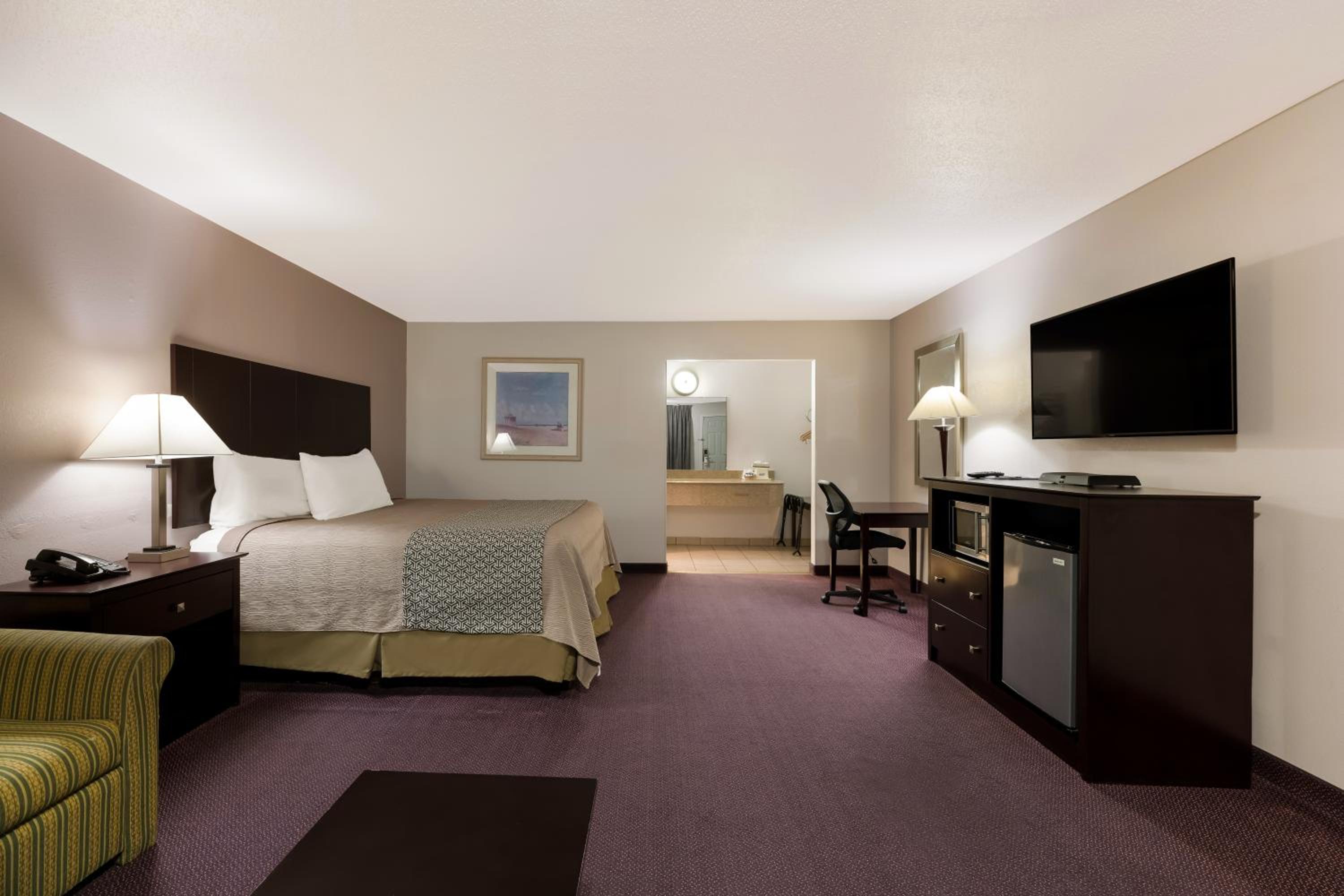 Alpine Vacations - Americas Best Value Inn Alpine - Property Image 3